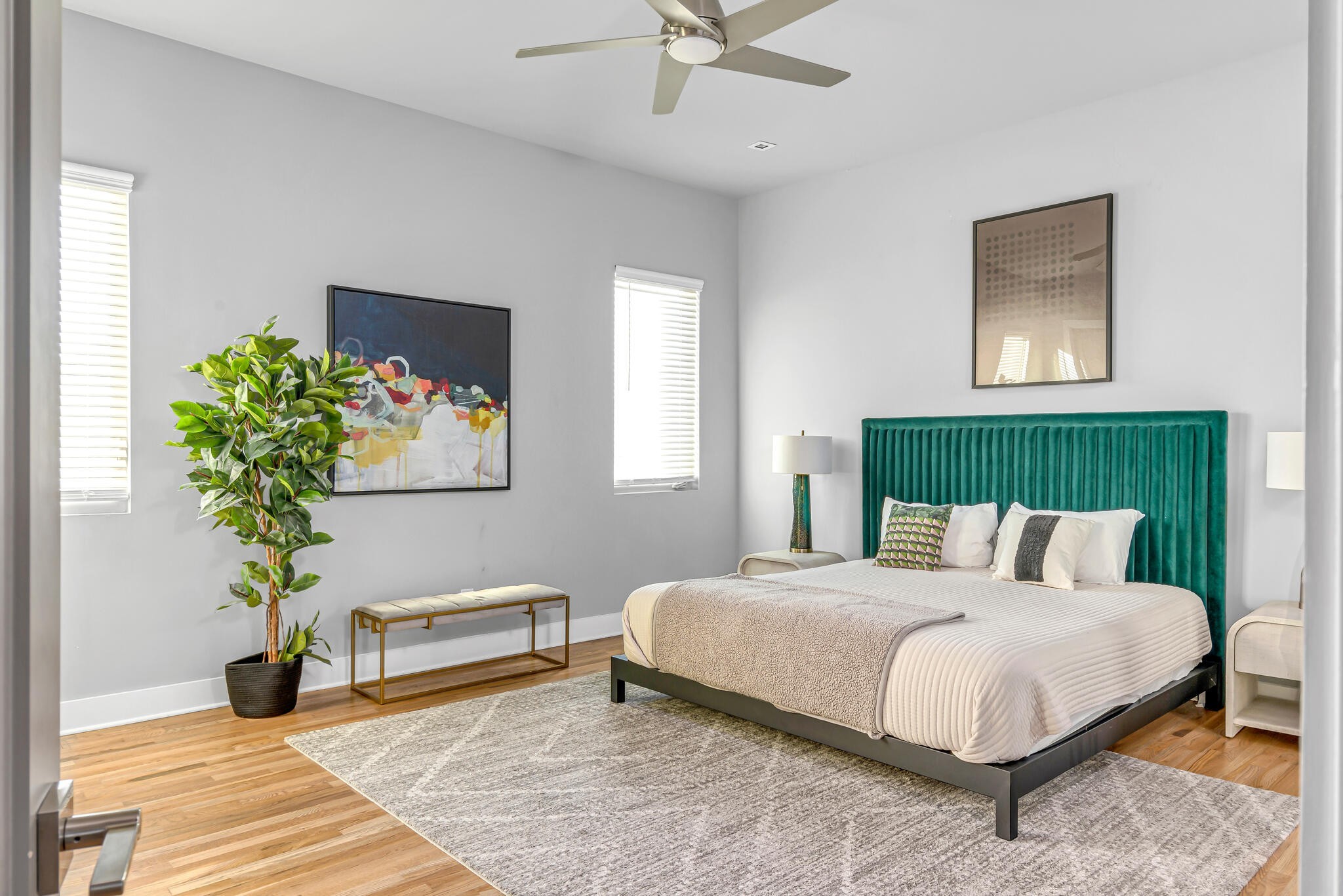 1000 W Trinity Ln Unit: A