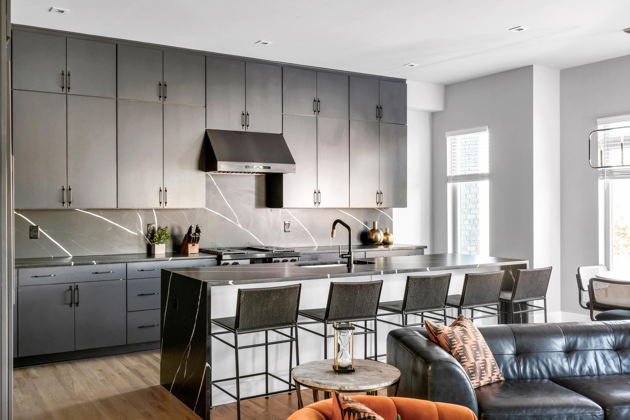 1000 W Trinity Ln Unit: A