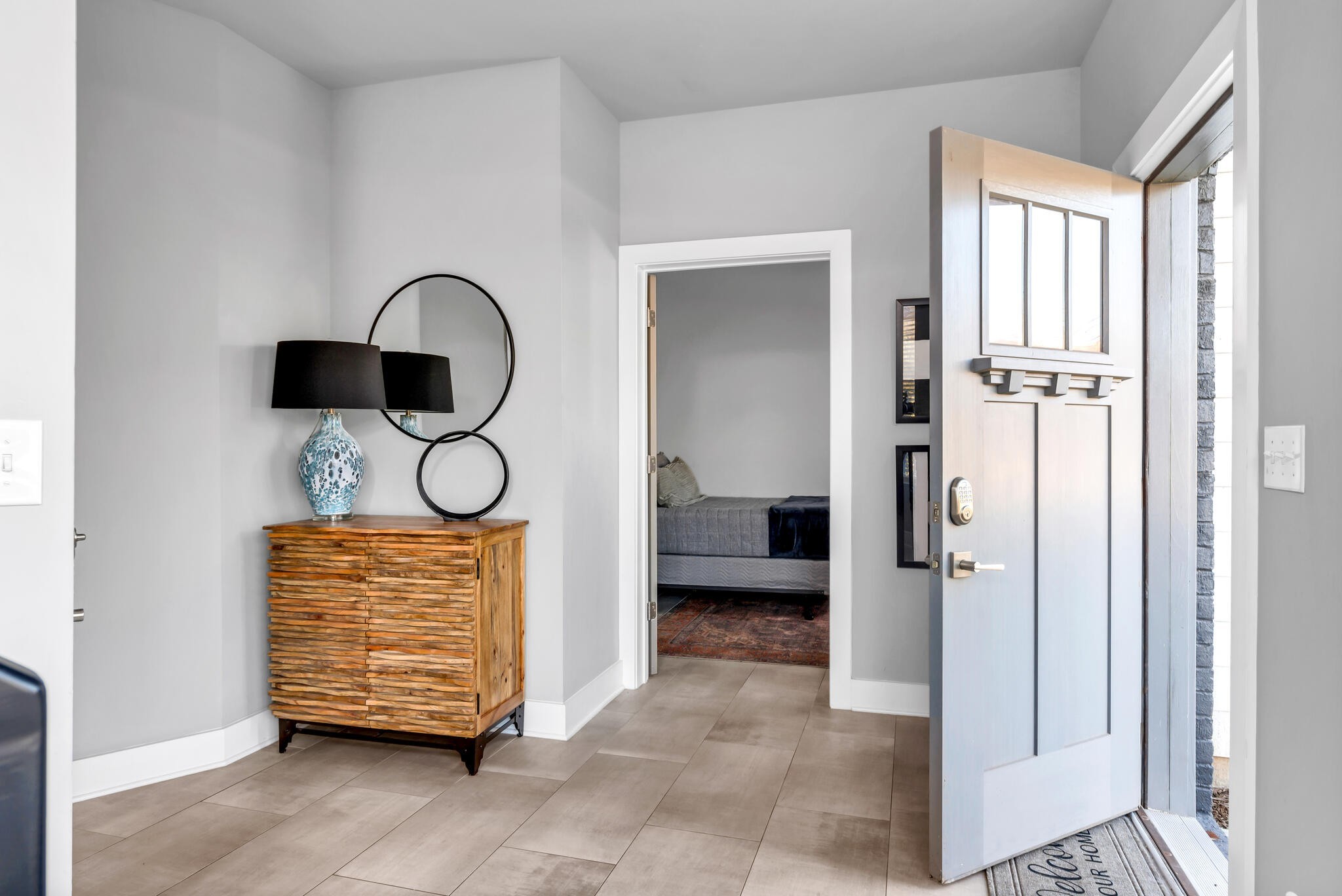 1000 W Trinity Ln Unit: A