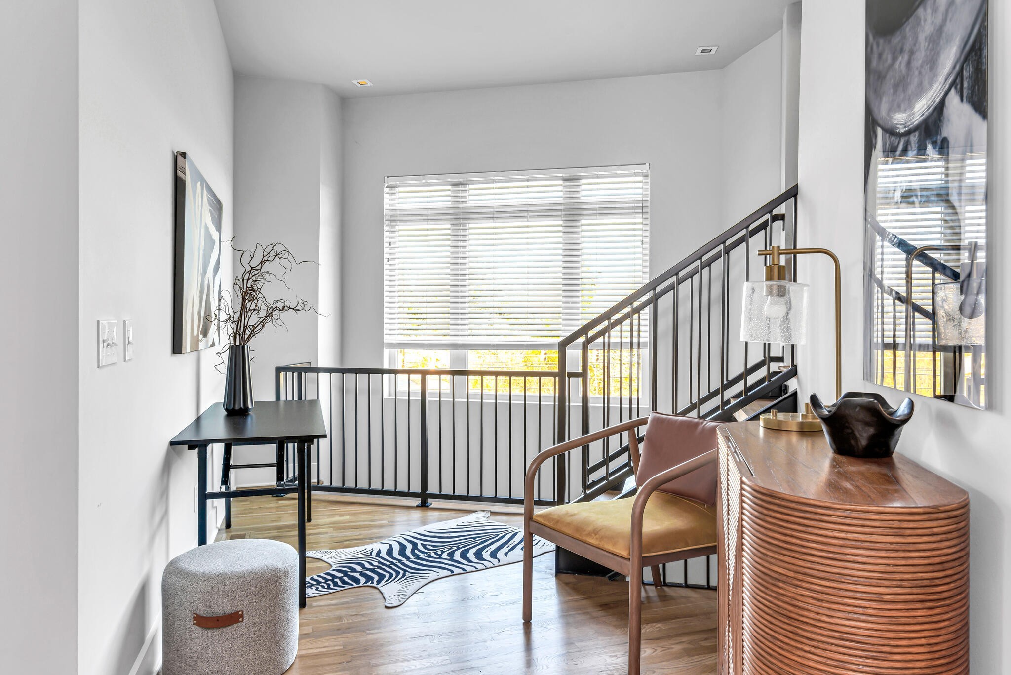 1000 W Trinity Ln Unit: A