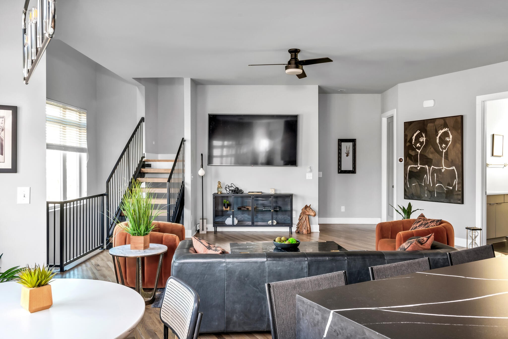 1000 W Trinity Ln Unit: A