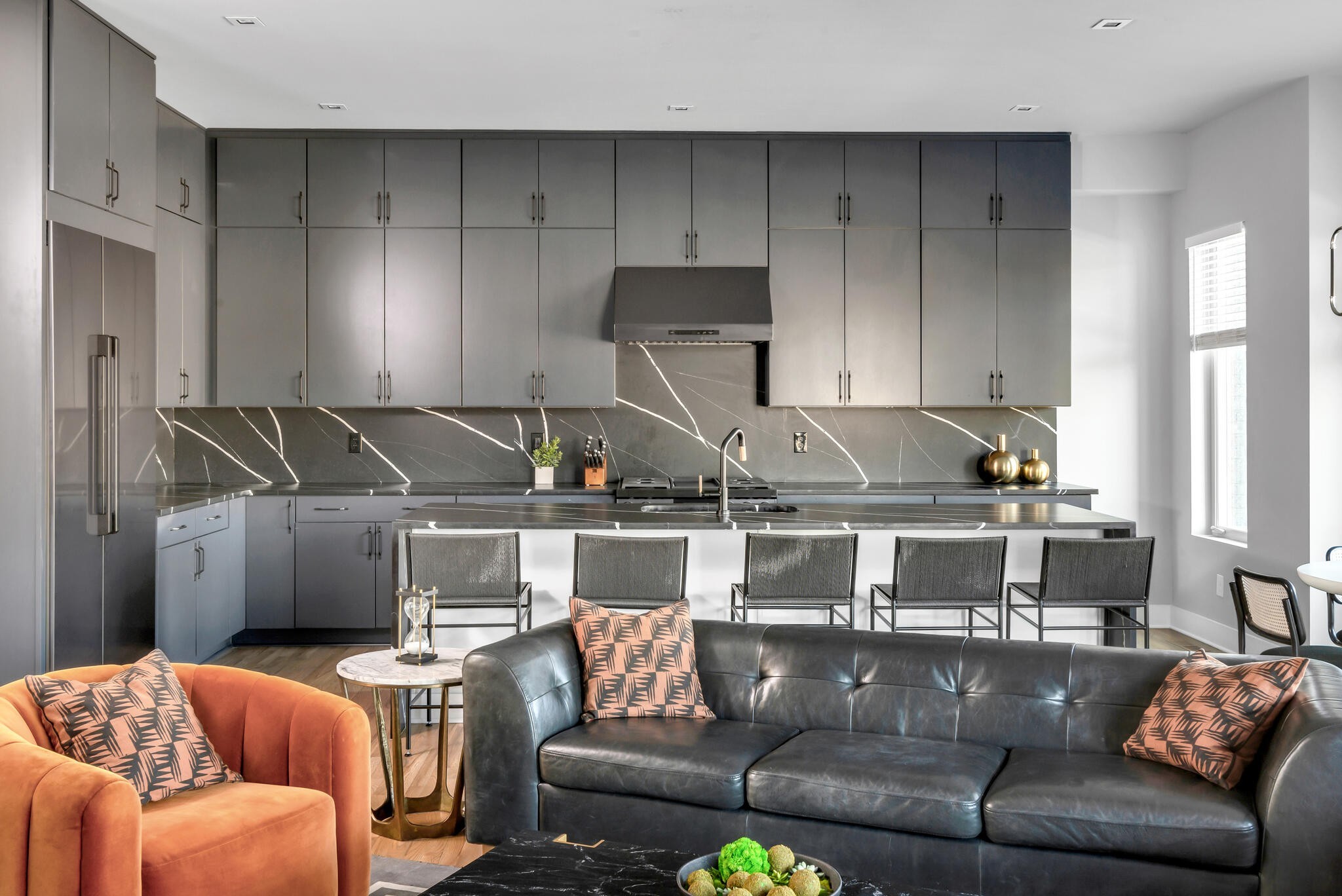1000 W Trinity Ln Unit: A