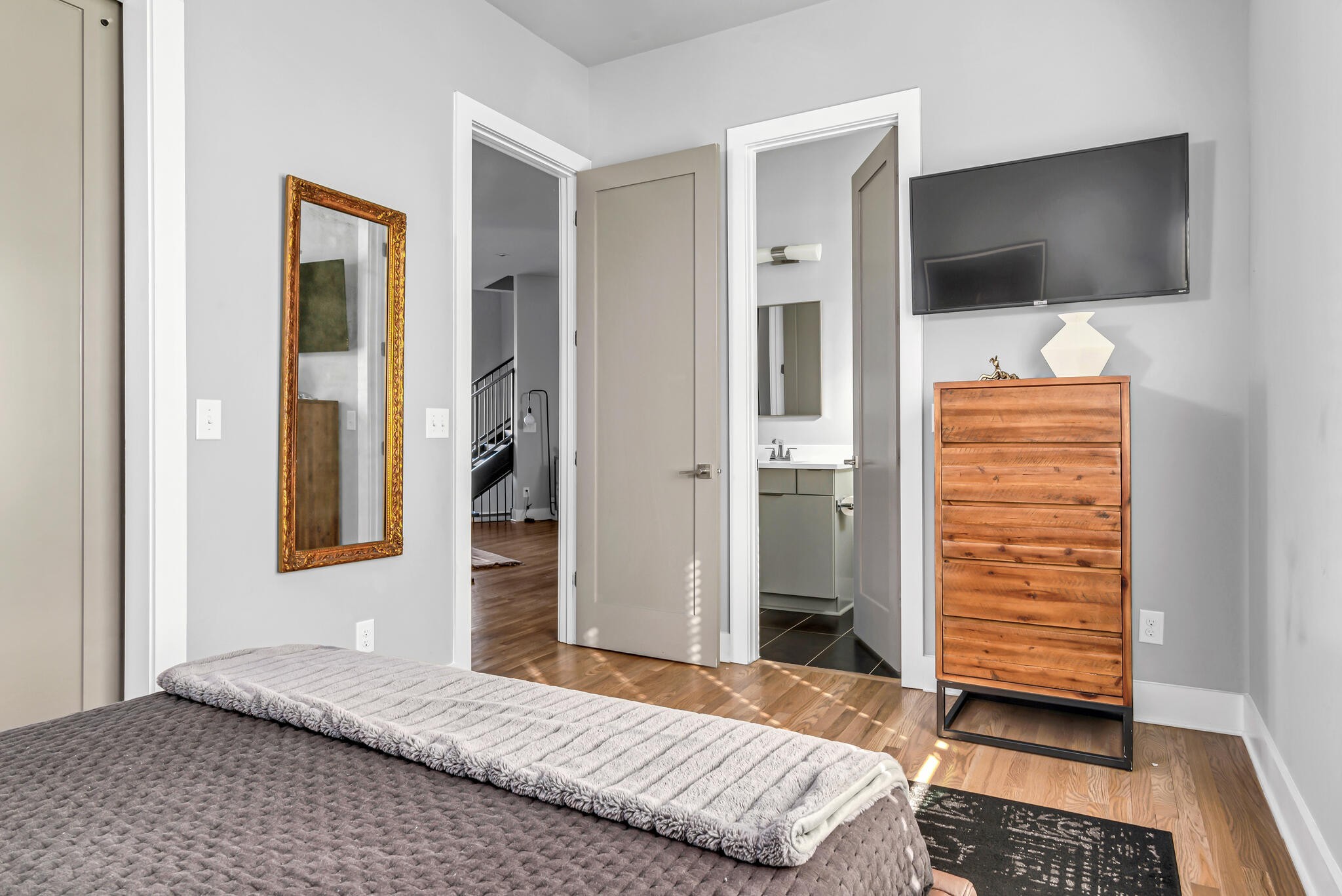 1000 W Trinity Ln Unit: A