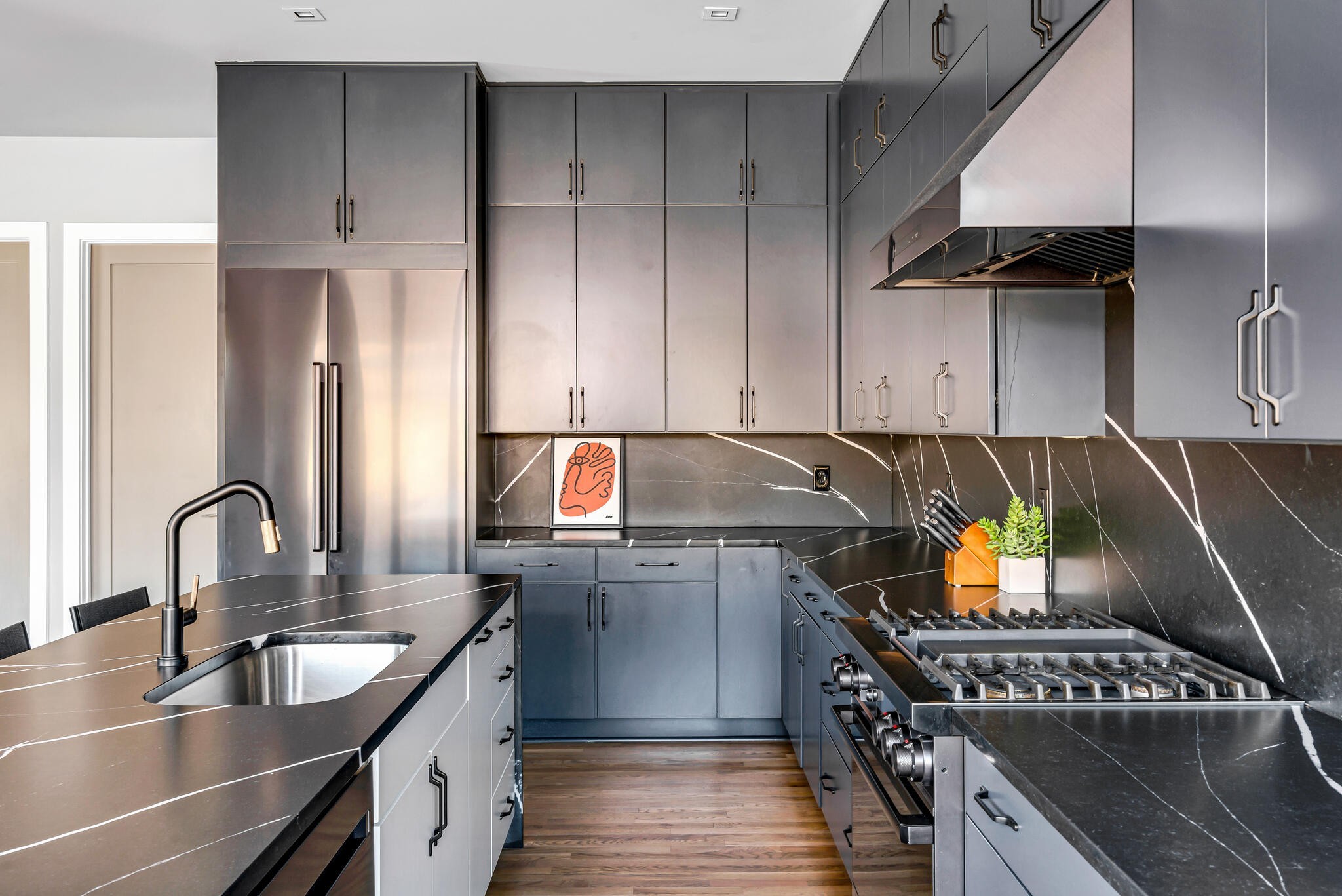 1000 W Trinity Ln Unit: A