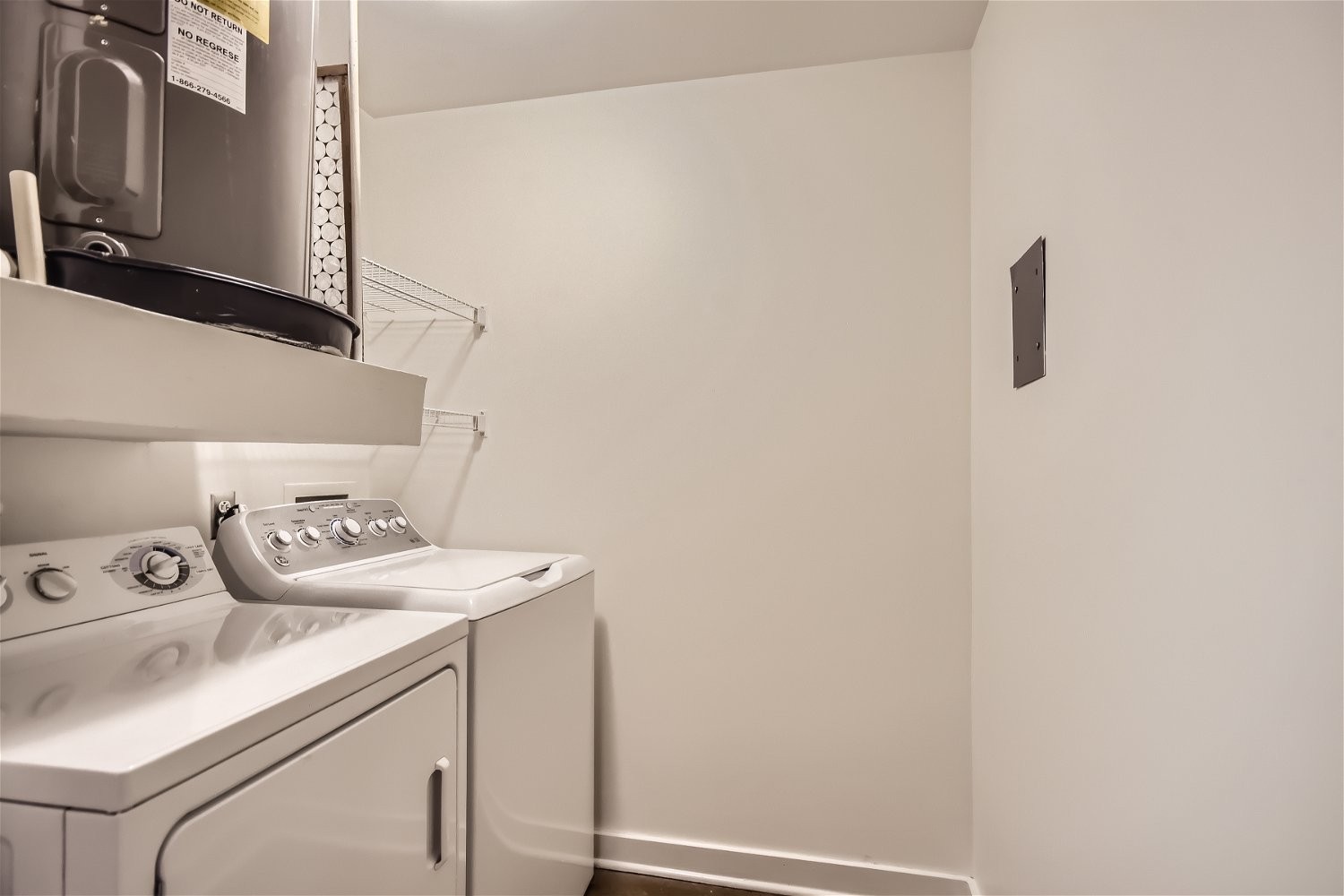 1803 Broadway Unit: 117