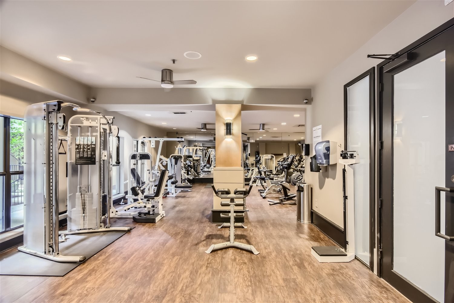 1803 Broadway Unit: 117