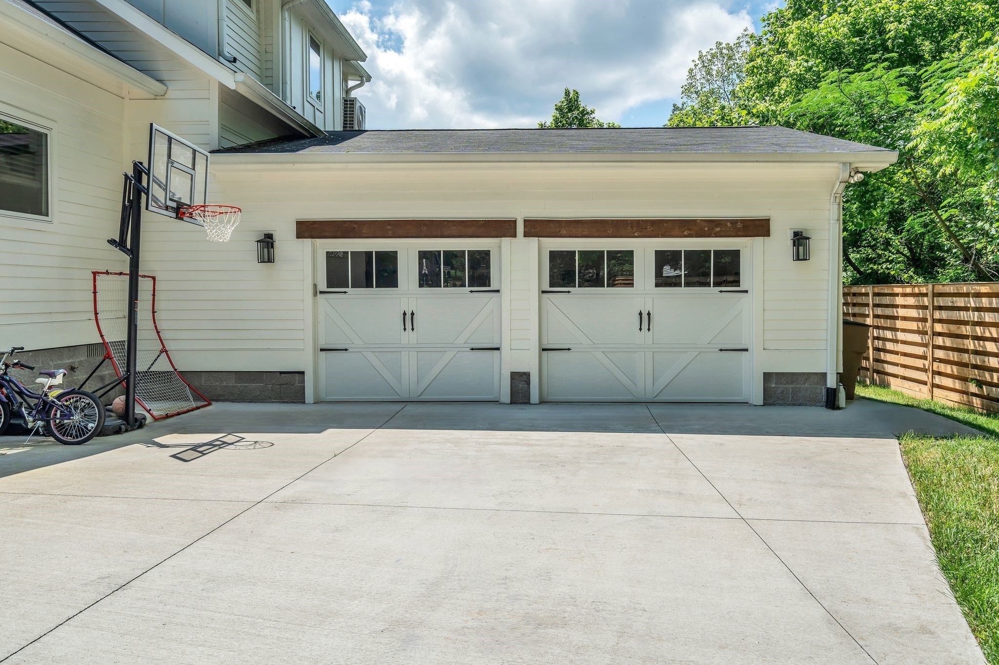 1225 Davidson Rd