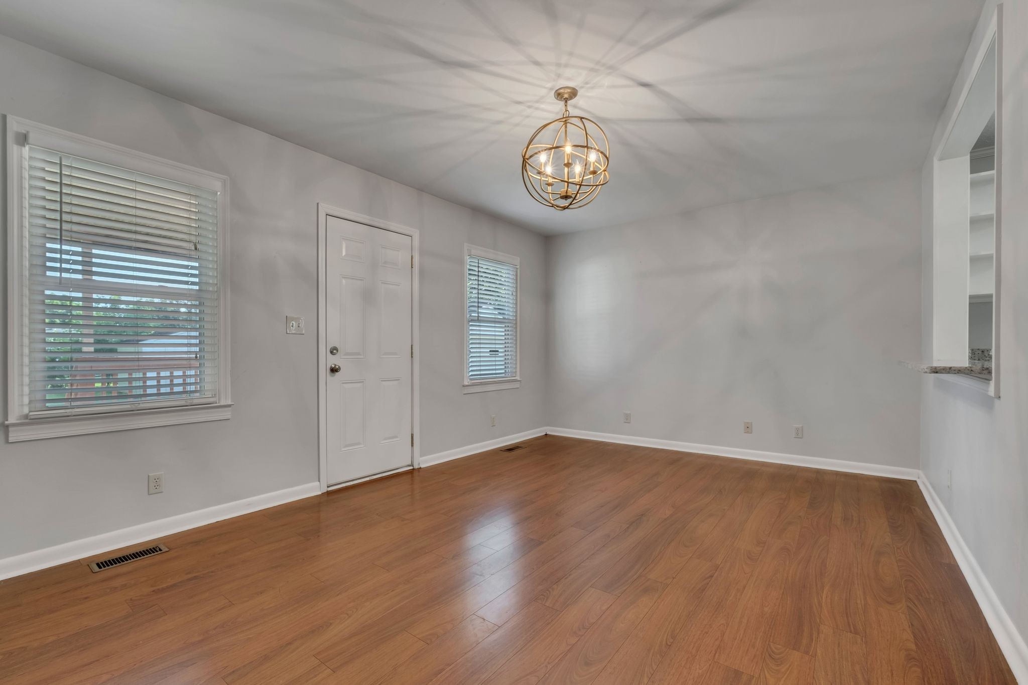 246 Thuss Ave