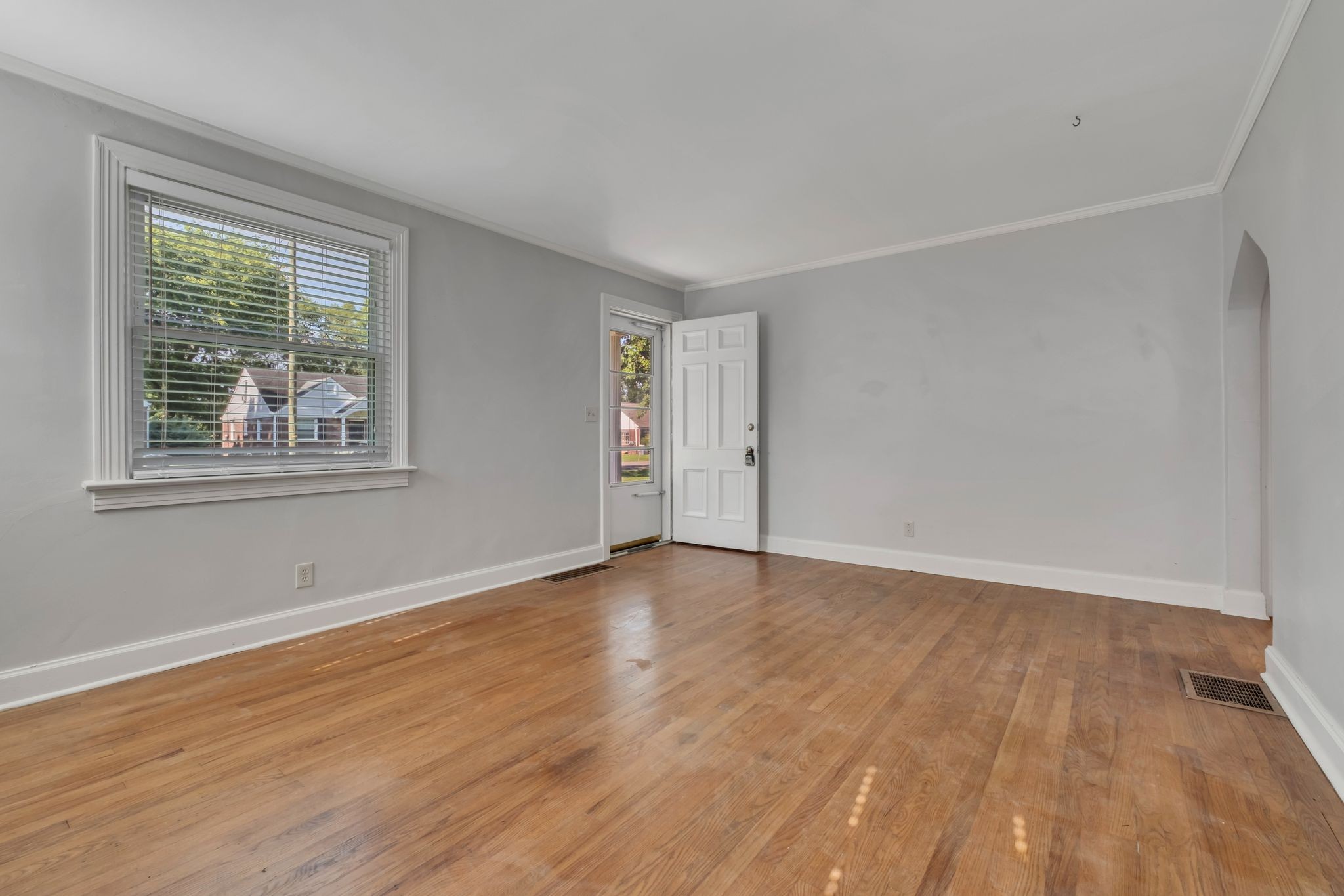 246 Thuss Ave