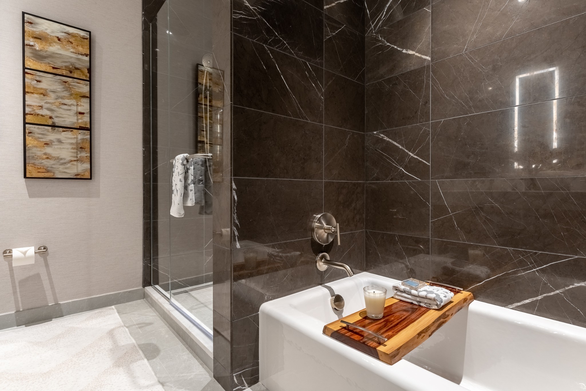 160 2nd Ave, S Unit: 1503
