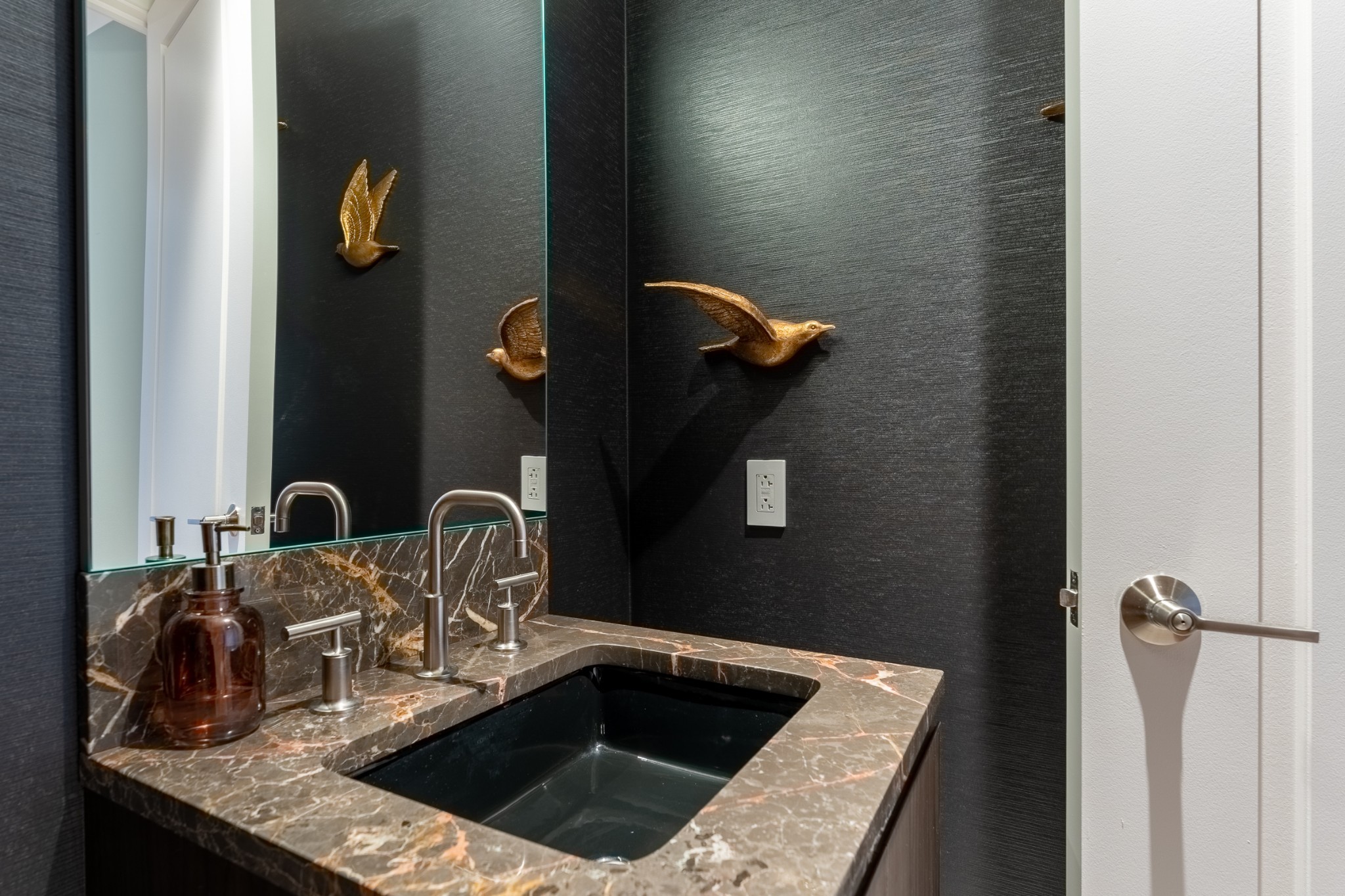 160 2nd Ave, S Unit: 1503