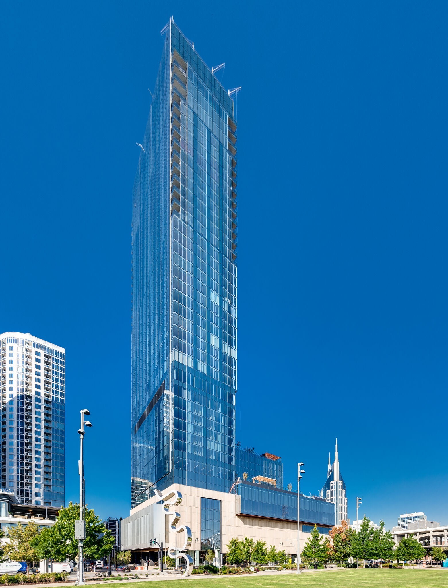 160 2nd Ave, S Unit: 1503
