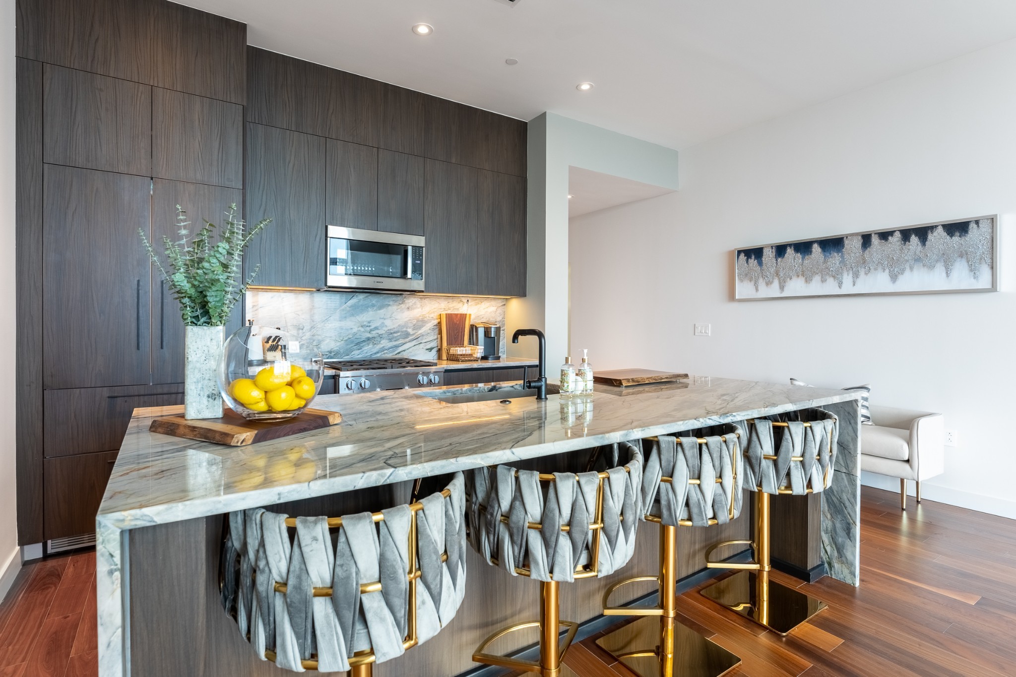 160 2nd Ave, S Unit: 1503