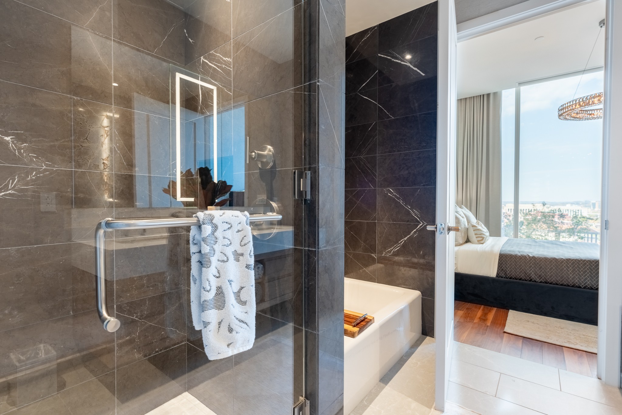 160 2nd Ave, S Unit: 1503
