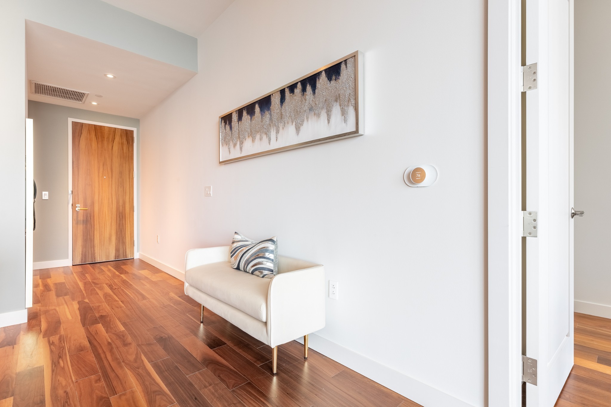 160 2nd Ave, S Unit: 1503