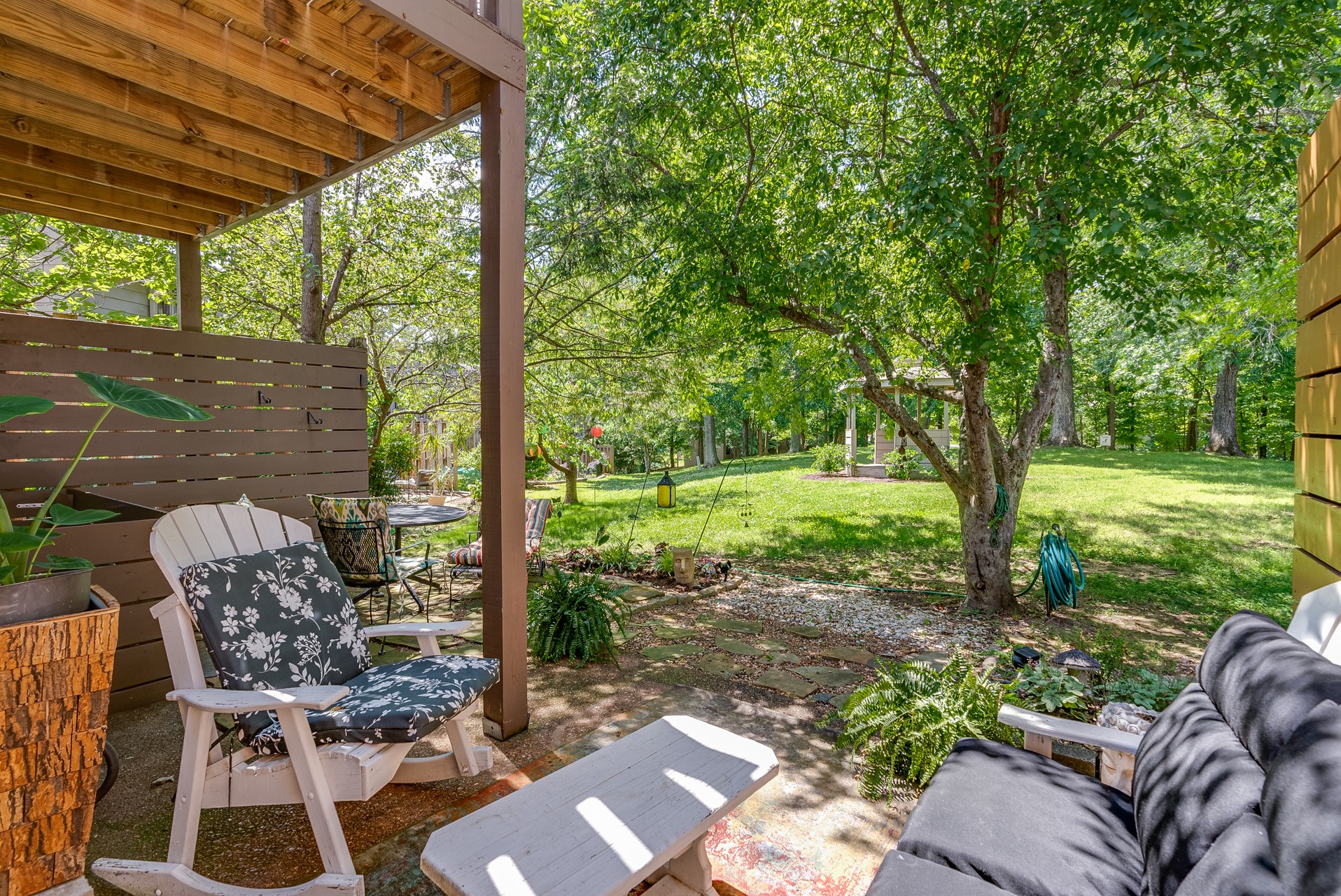689 Harpeth Trace Dr