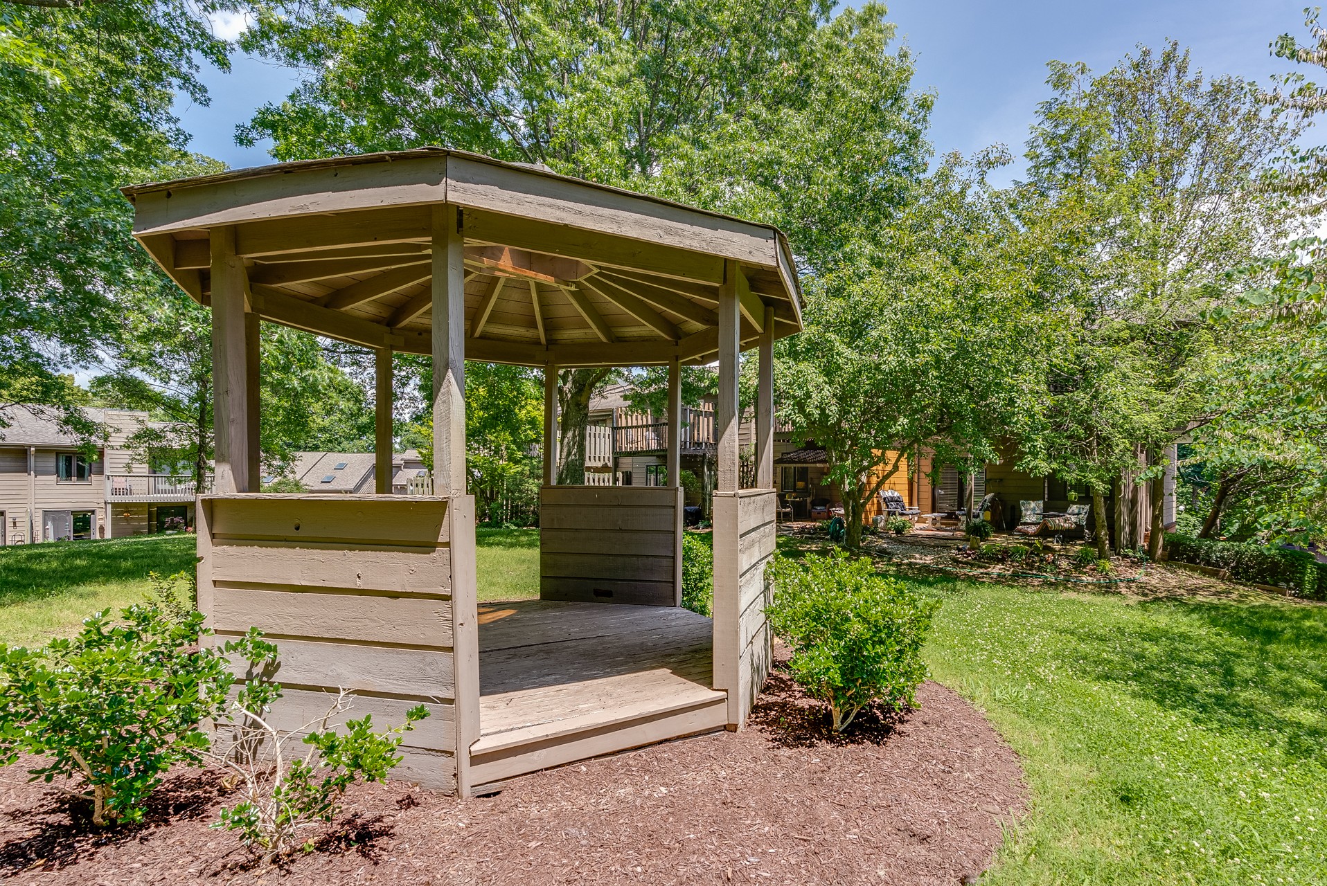689 Harpeth Trace Dr