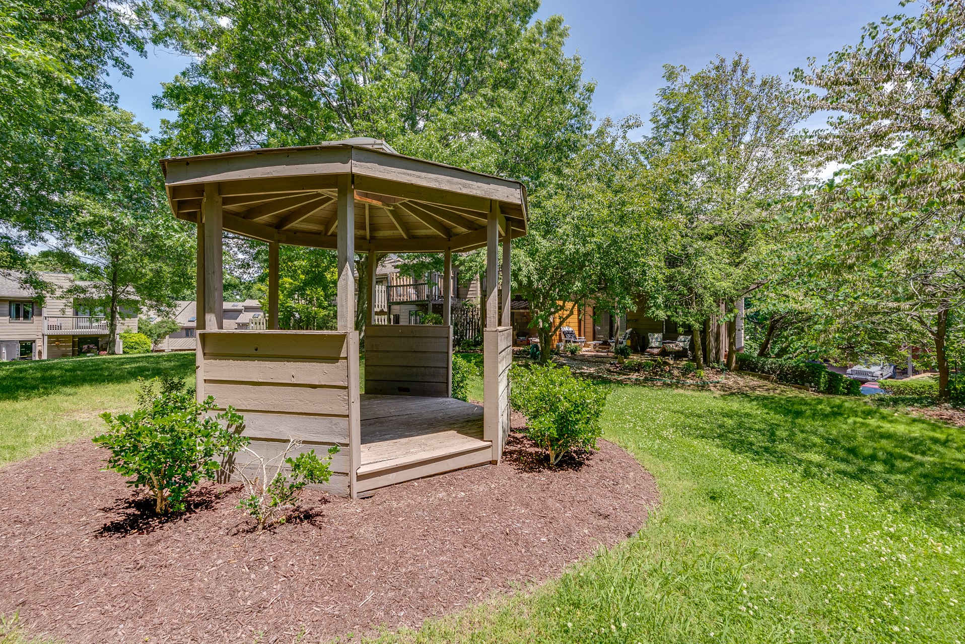 689 Harpeth Trace Dr