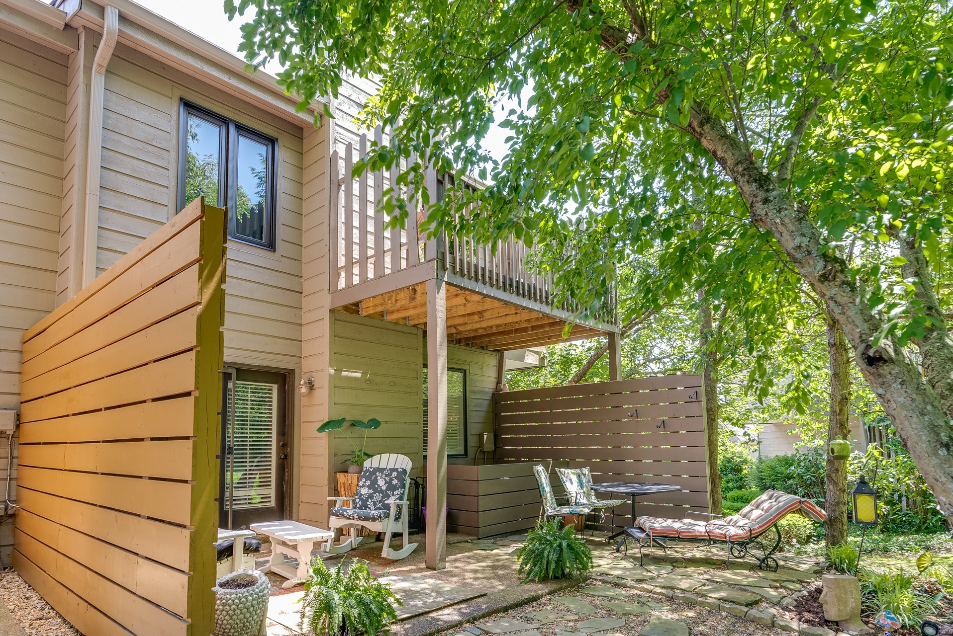689 Harpeth Trace Dr
