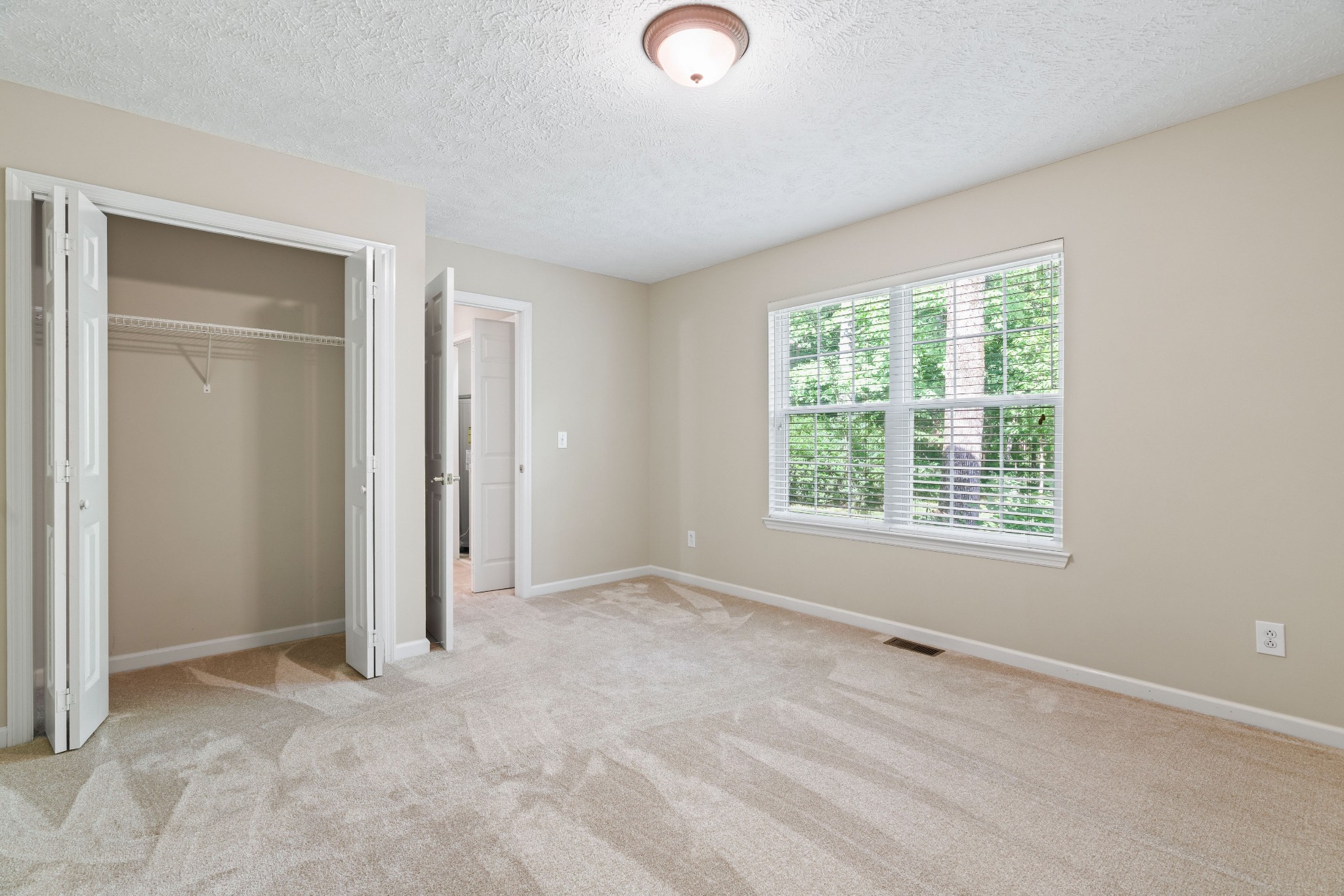 984 Trail Ridge Cir