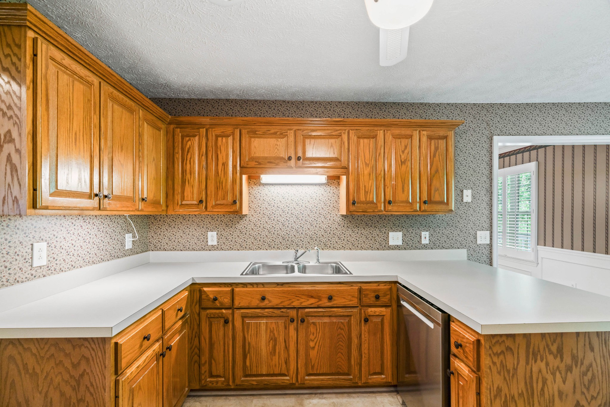 984 Trail Ridge Cir