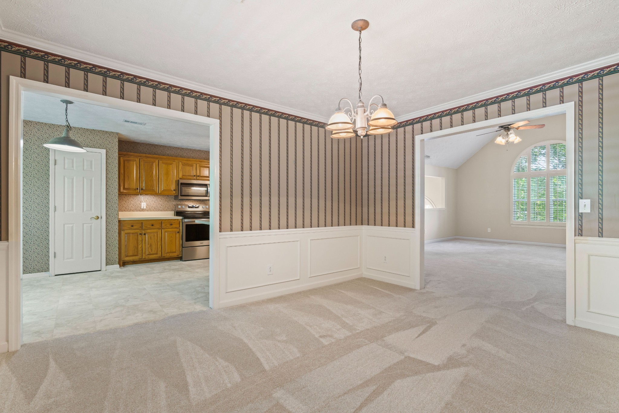 984 Trail Ridge Cir