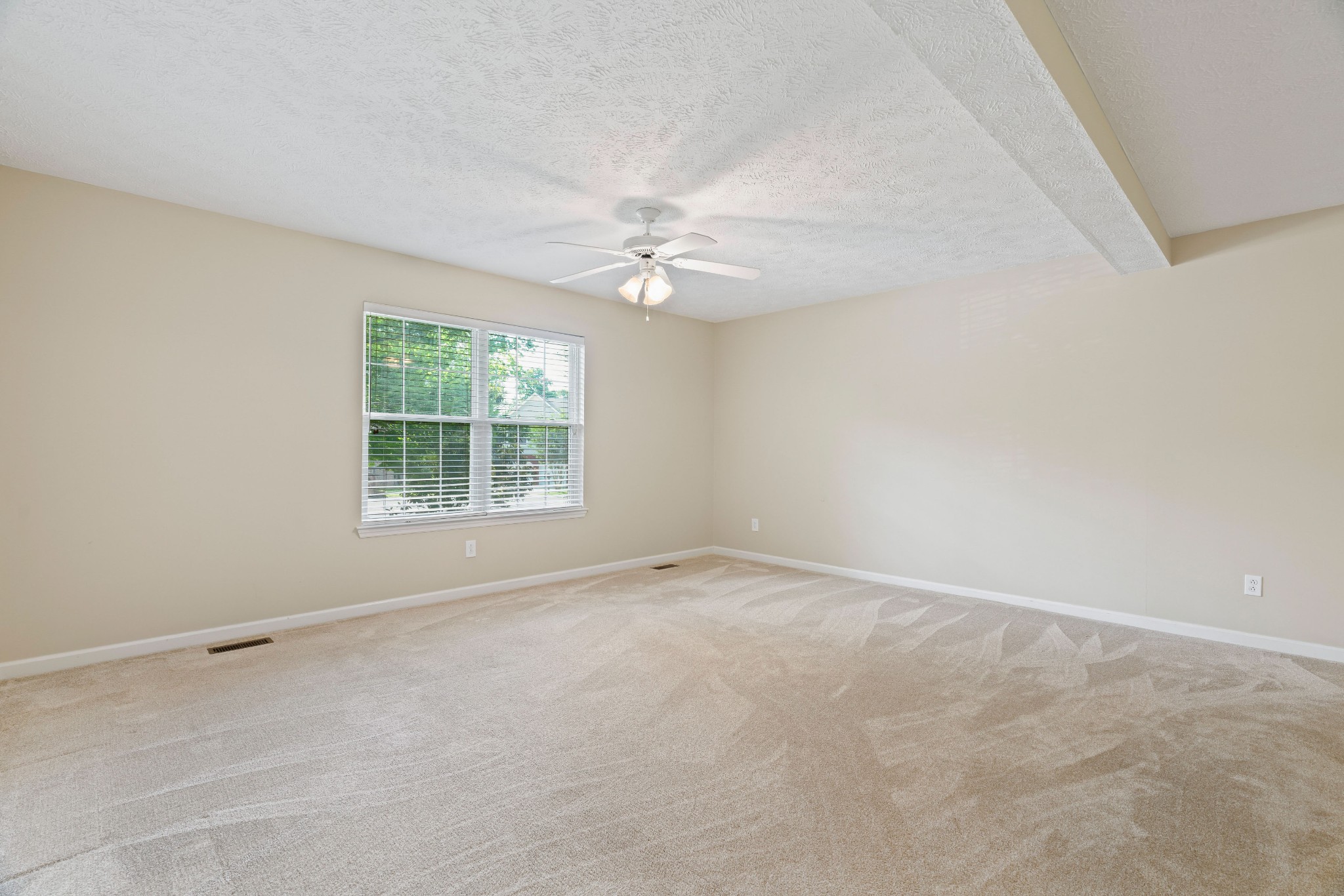 984 Trail Ridge Cir