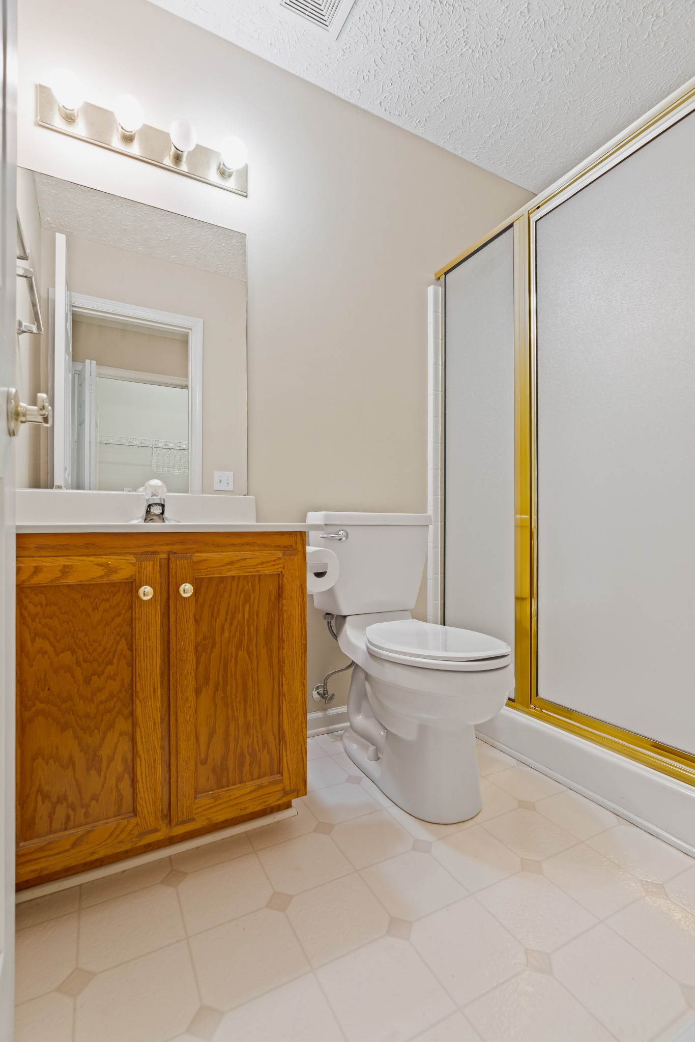984 Trail Ridge Cir