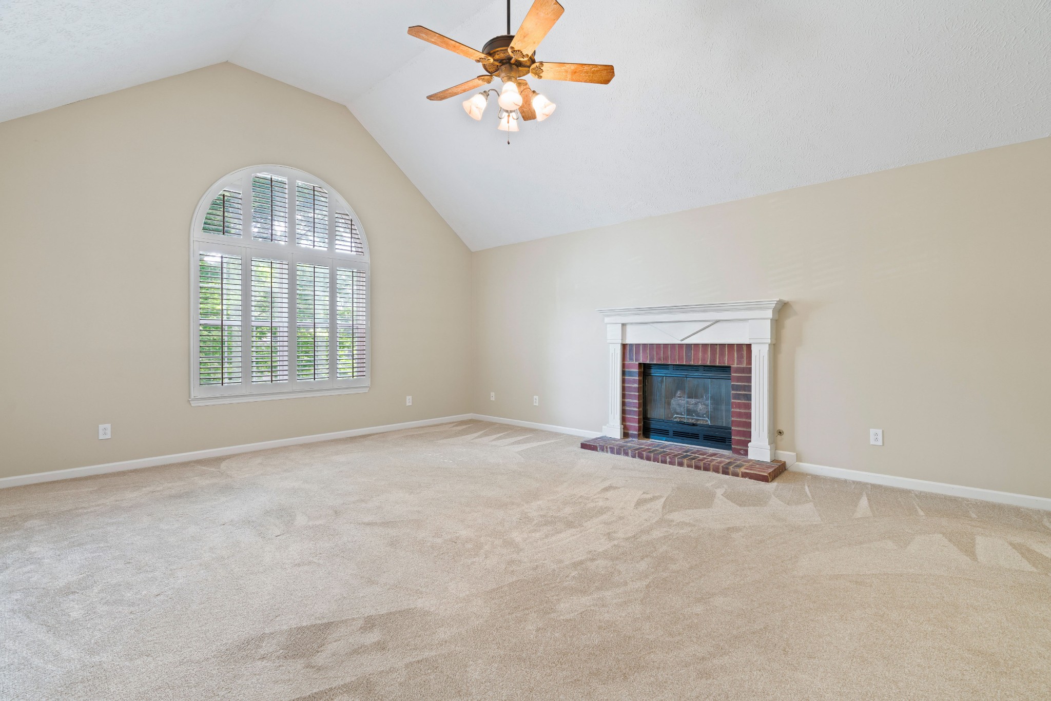 984 Trail Ridge Cir