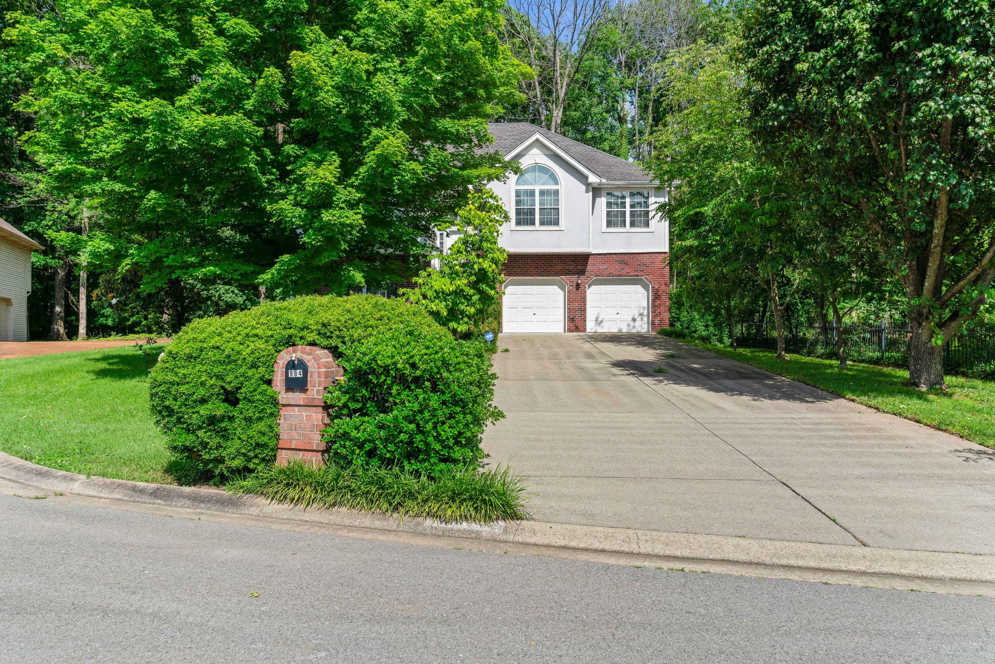 984 Trail Ridge Cir