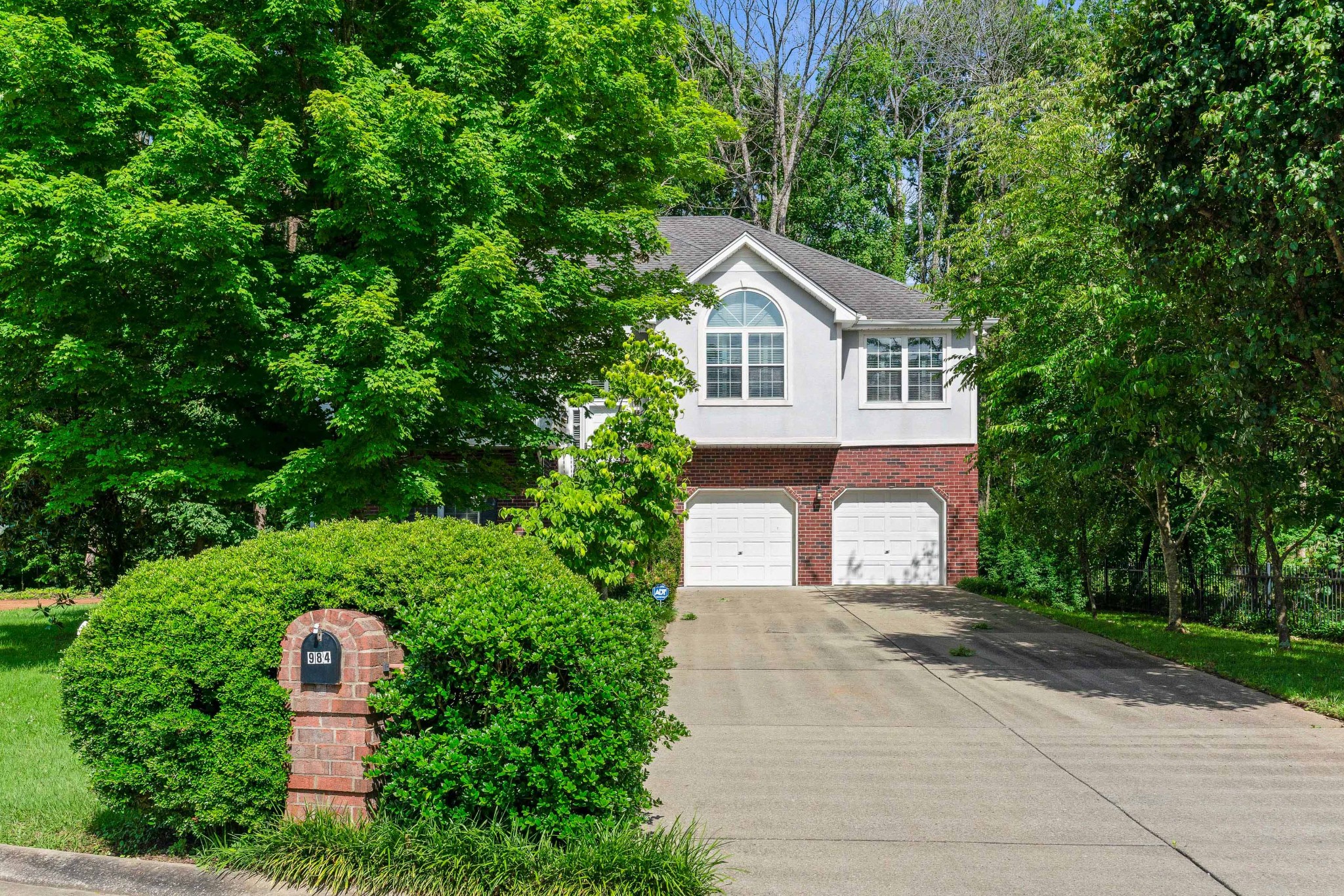 984 Trail Ridge Cir