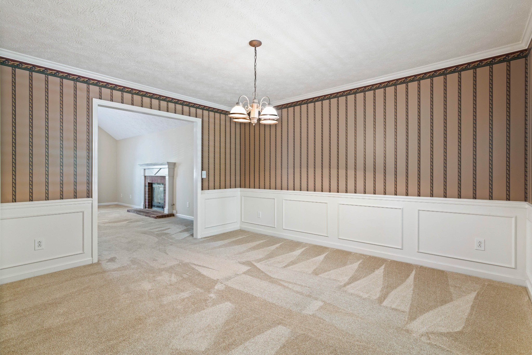 984 Trail Ridge Cir