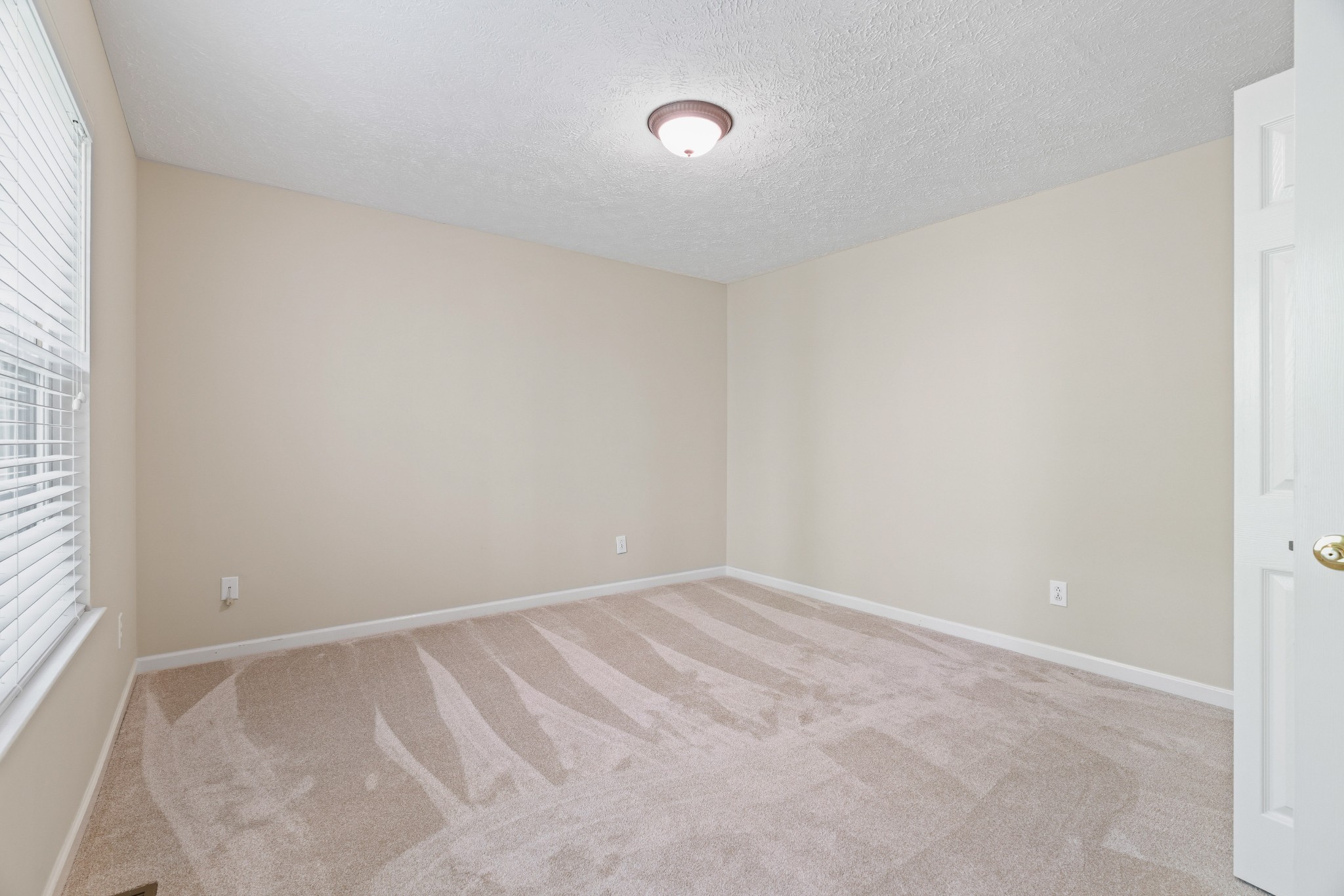 984 Trail Ridge Cir