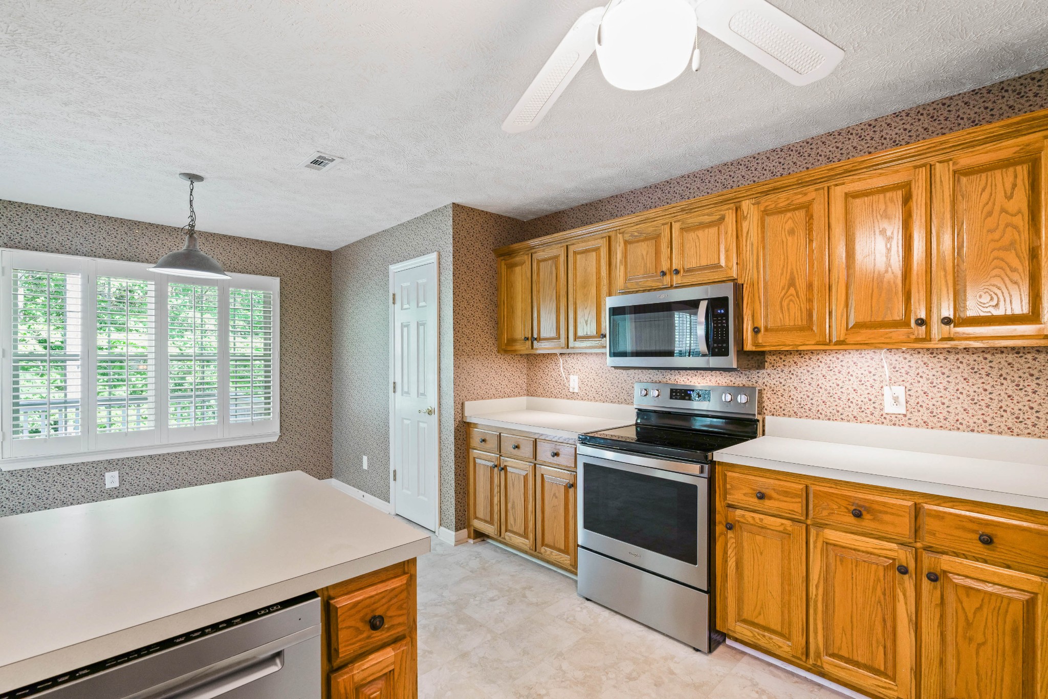 984 Trail Ridge Cir