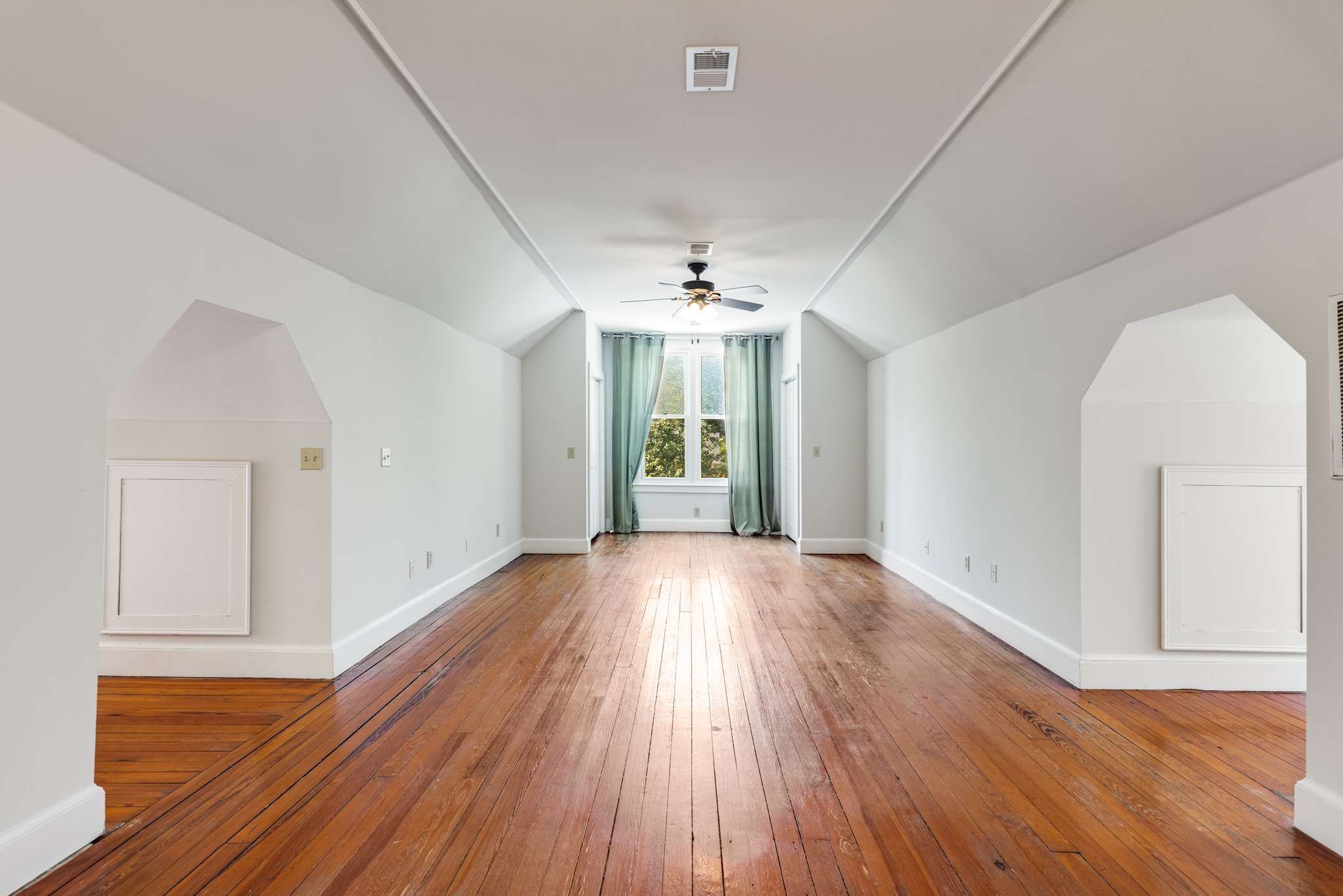 1209 Gartland Ave