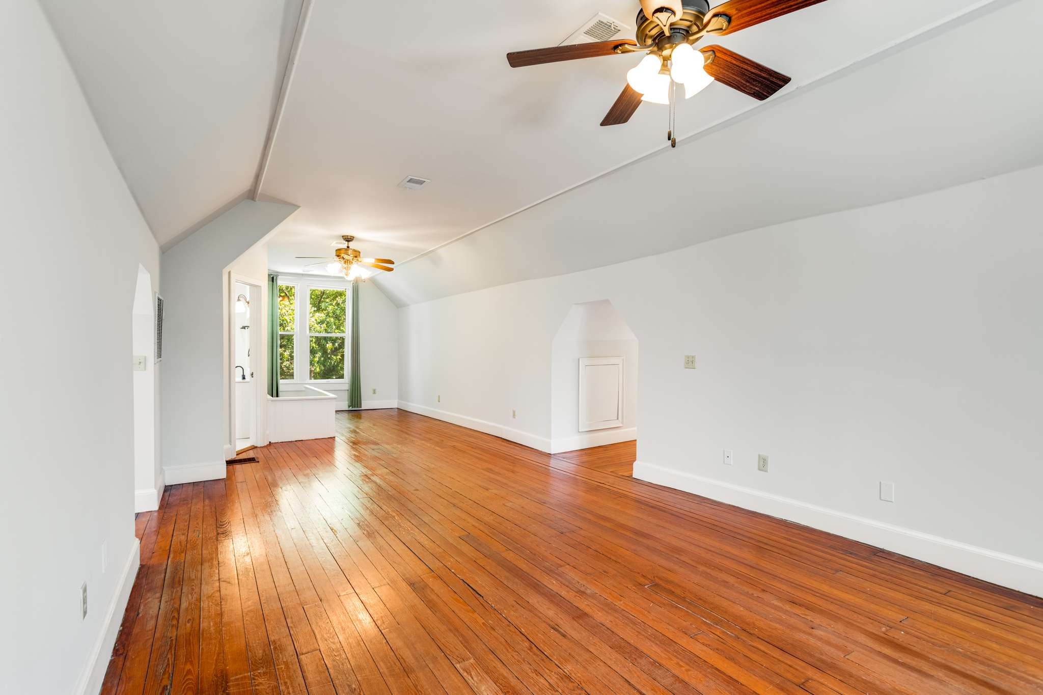 1209 Gartland Ave