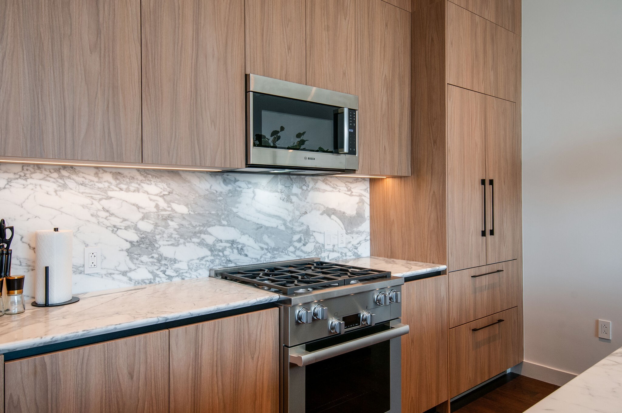 160 2nd Ave, S Unit: 2304