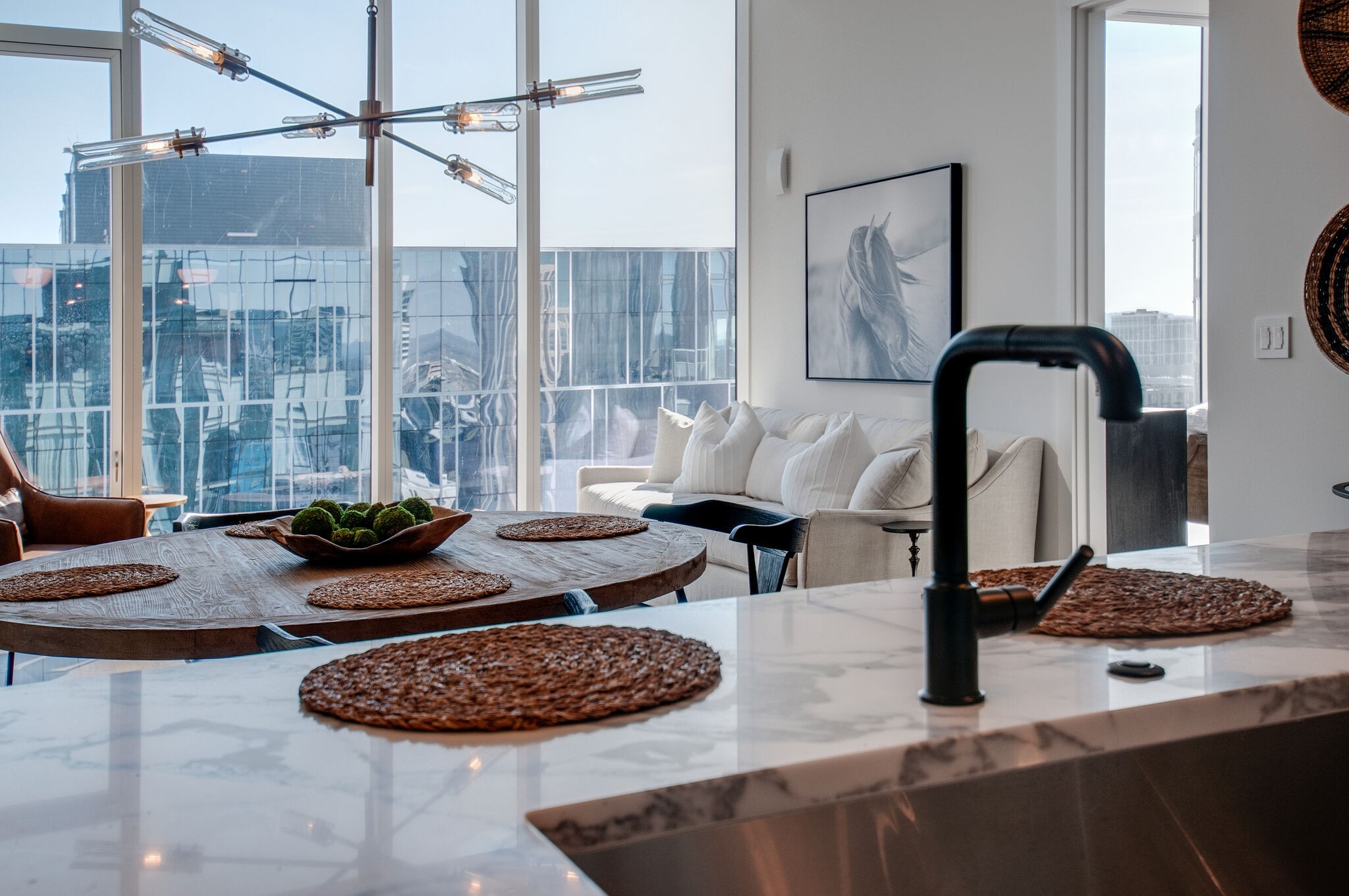 160 2nd Ave, S Unit: 2304