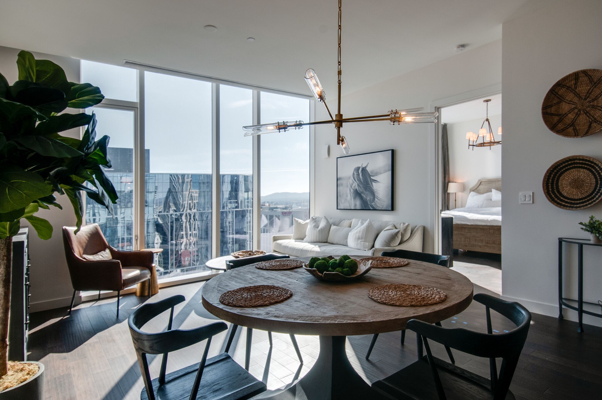 160 2nd Ave, S Unit: 2304
