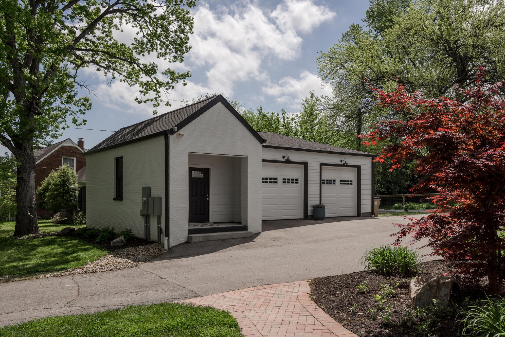 1222 Winding Way