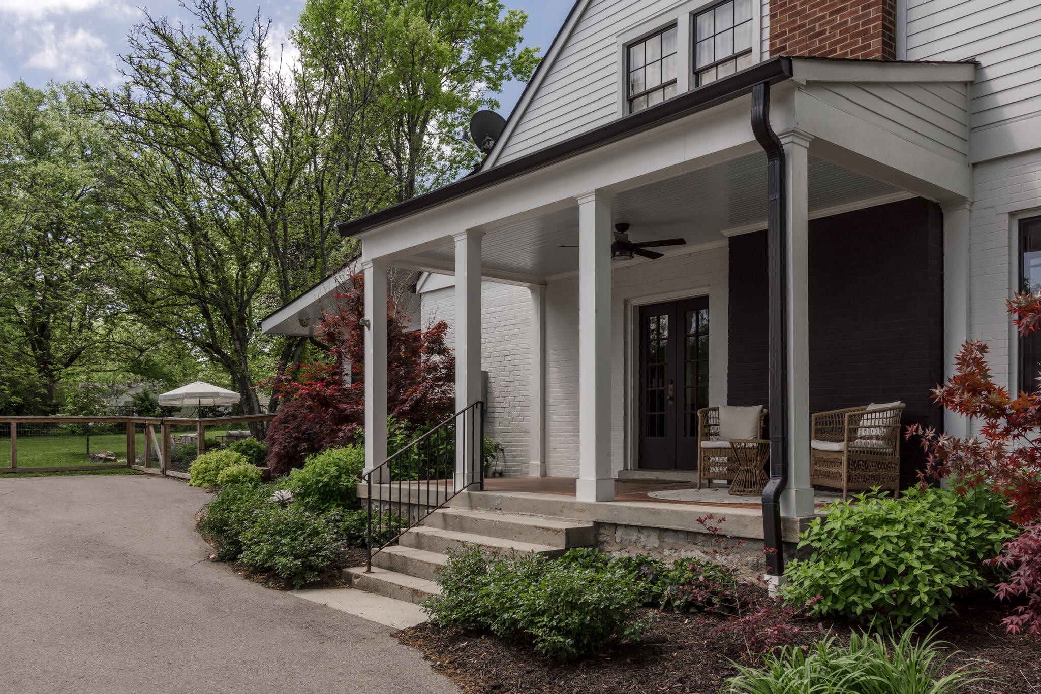 1222 Winding Way