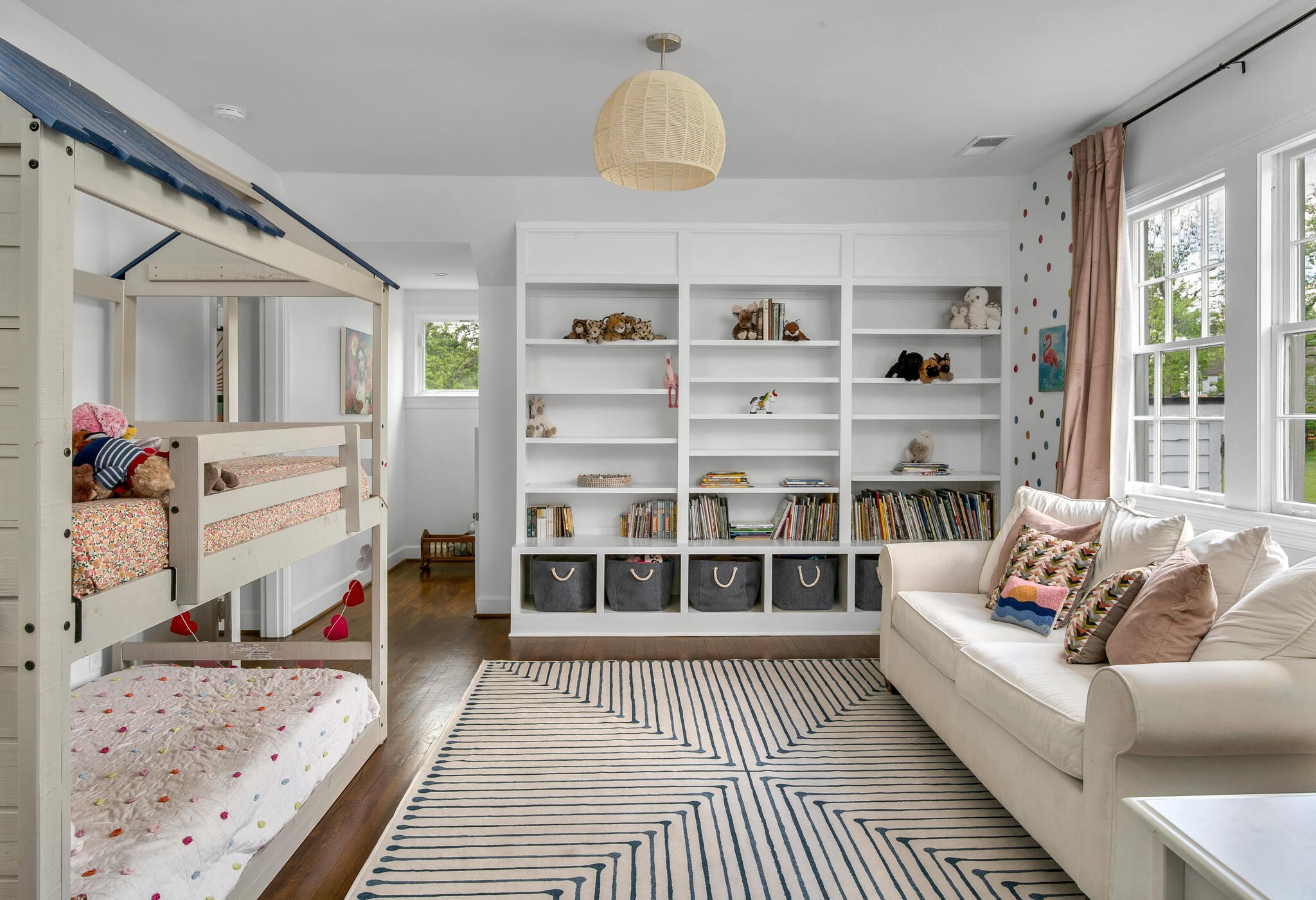 1222 Winding Way