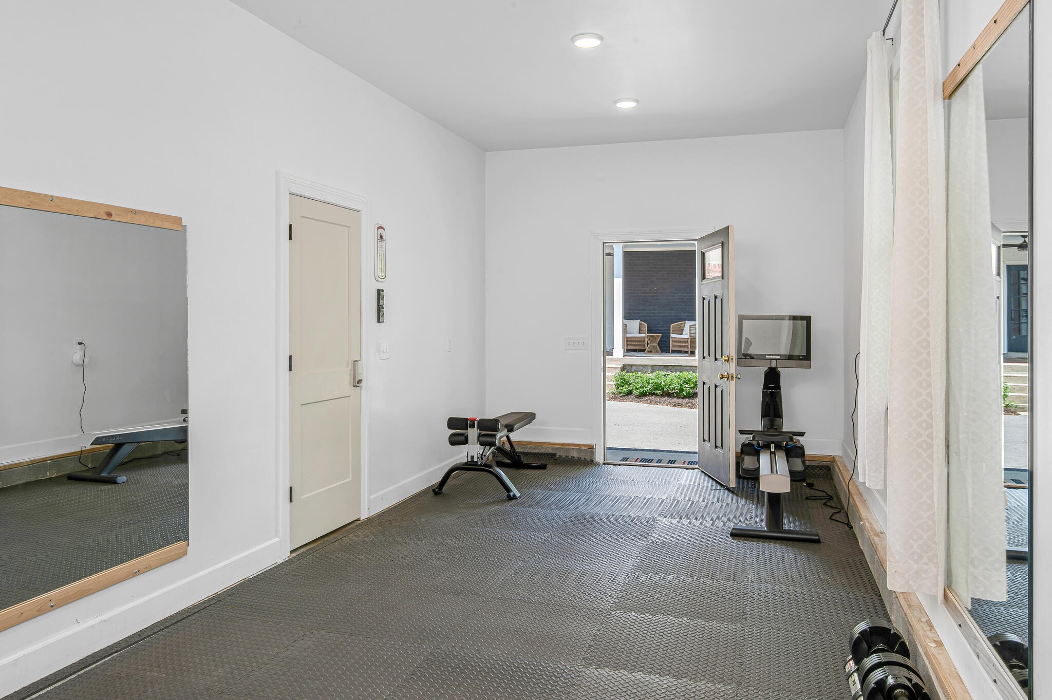 1222 Winding Way