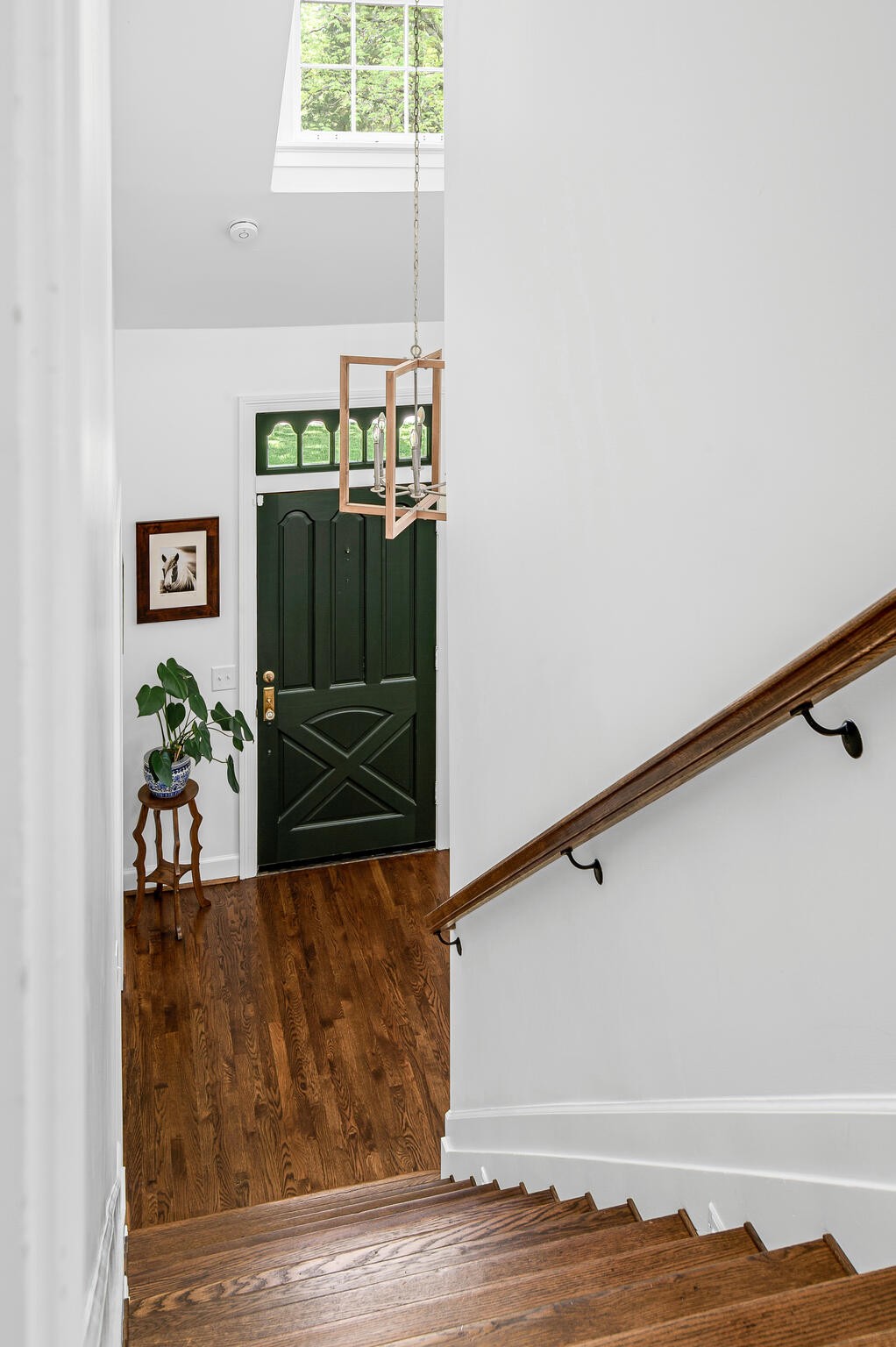 1222 Winding Way