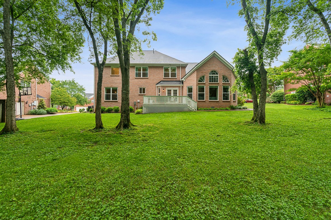 215 Winburn Ln