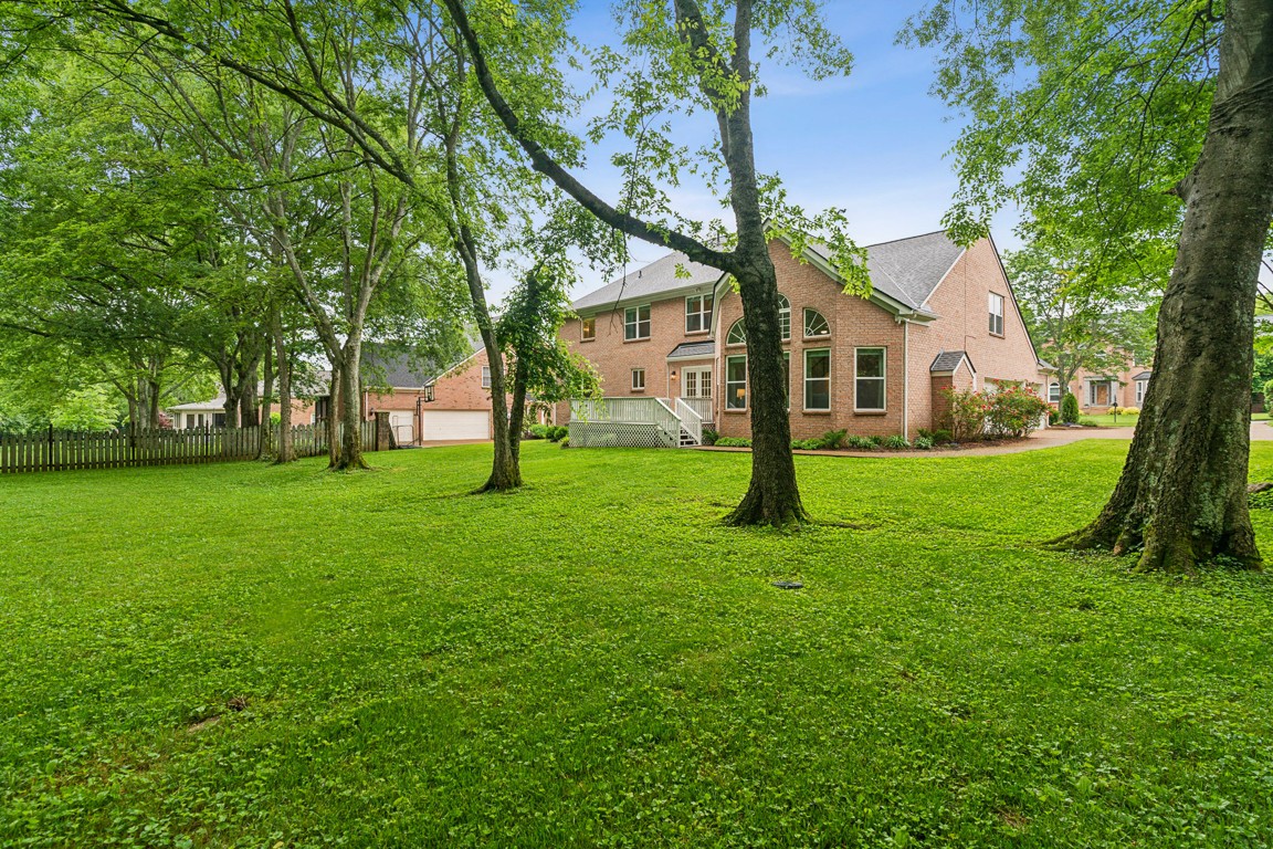 215 Winburn Ln