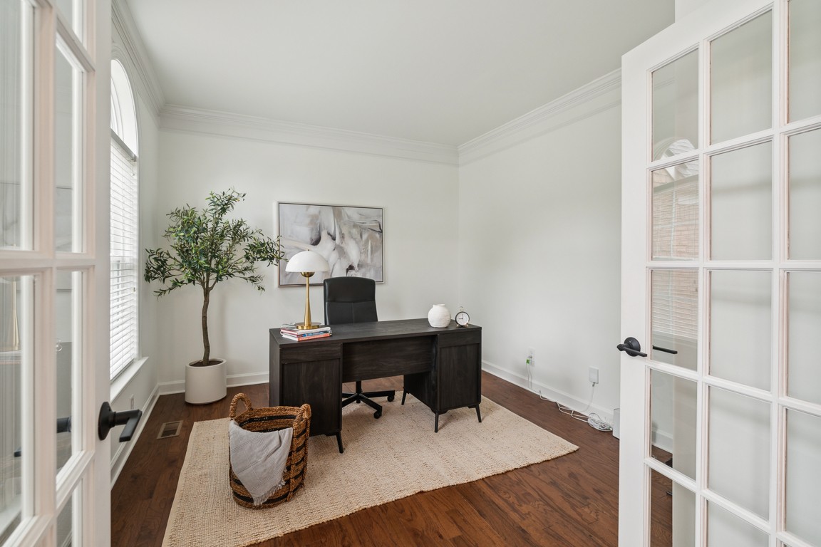 215 Winburn Ln