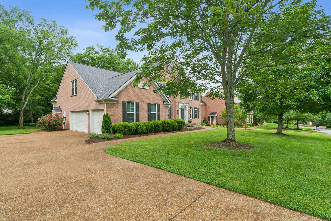 215 Winburn Ln