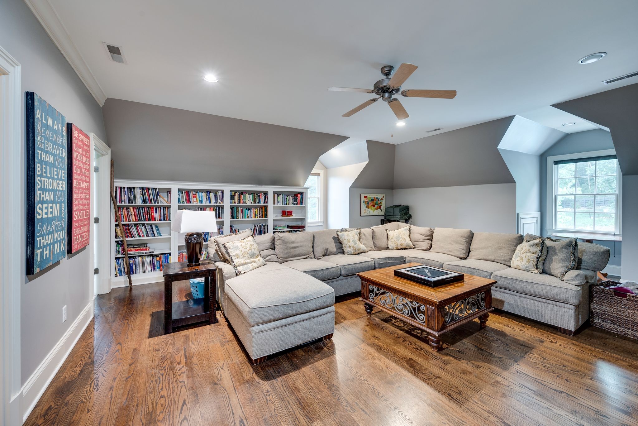 5847 E Ashland Dr