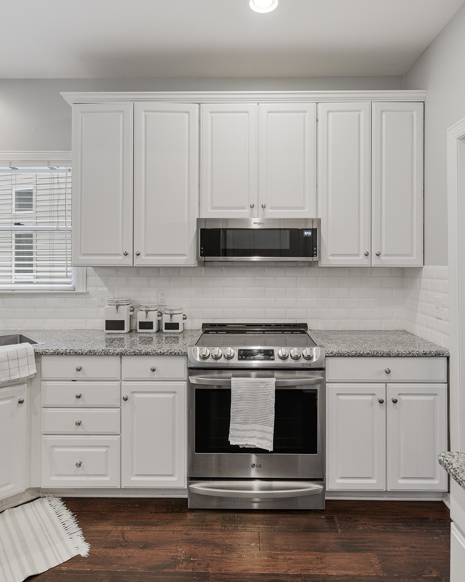 2432 Devon Valley Dr